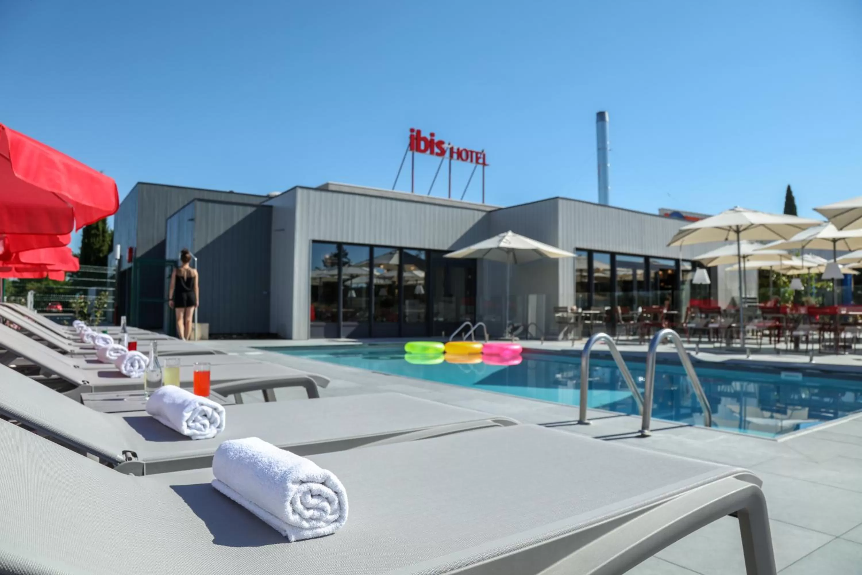 Swimming pool in ibis Orange Centre