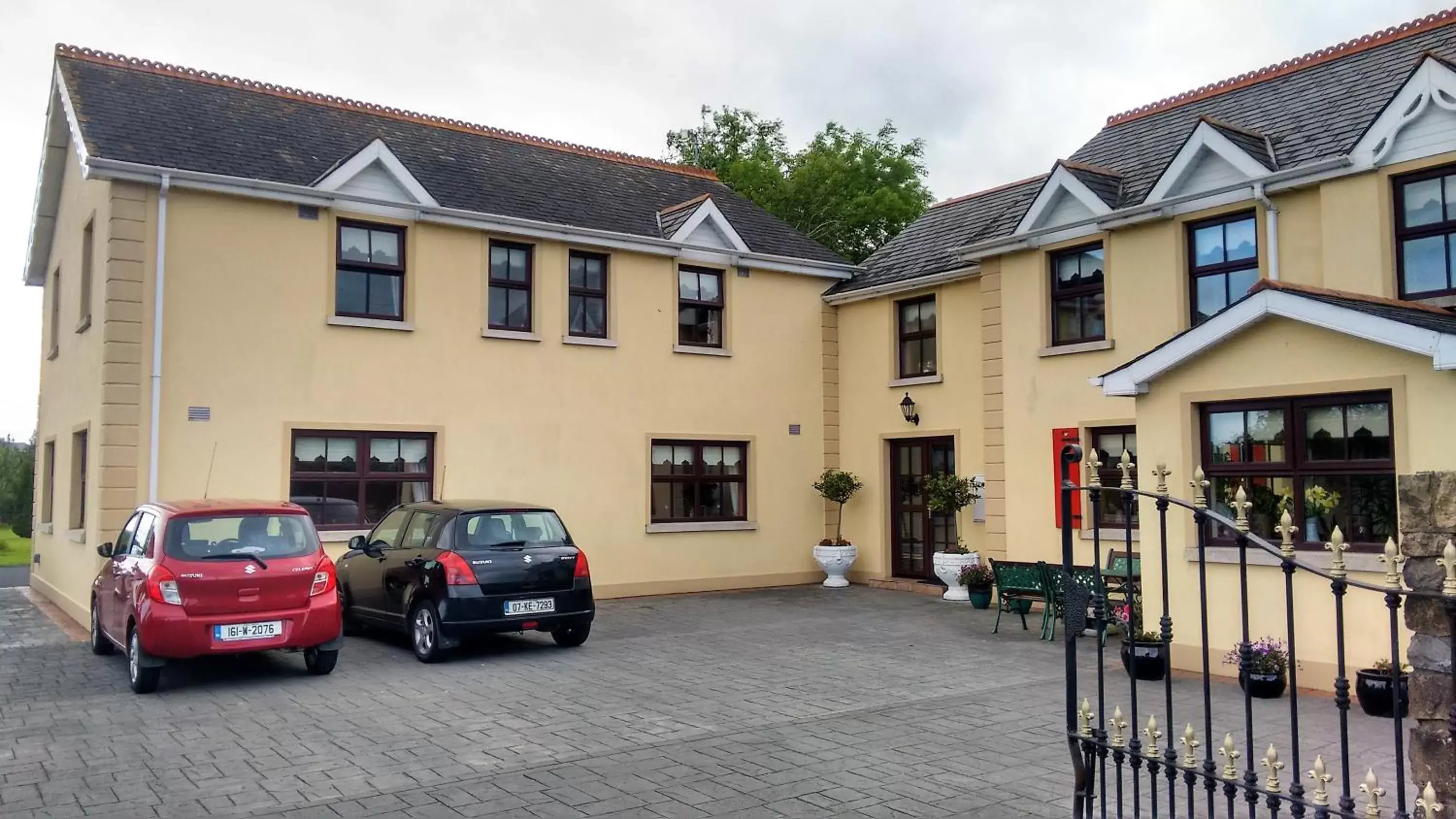 Property Building in Grannagh Castle House