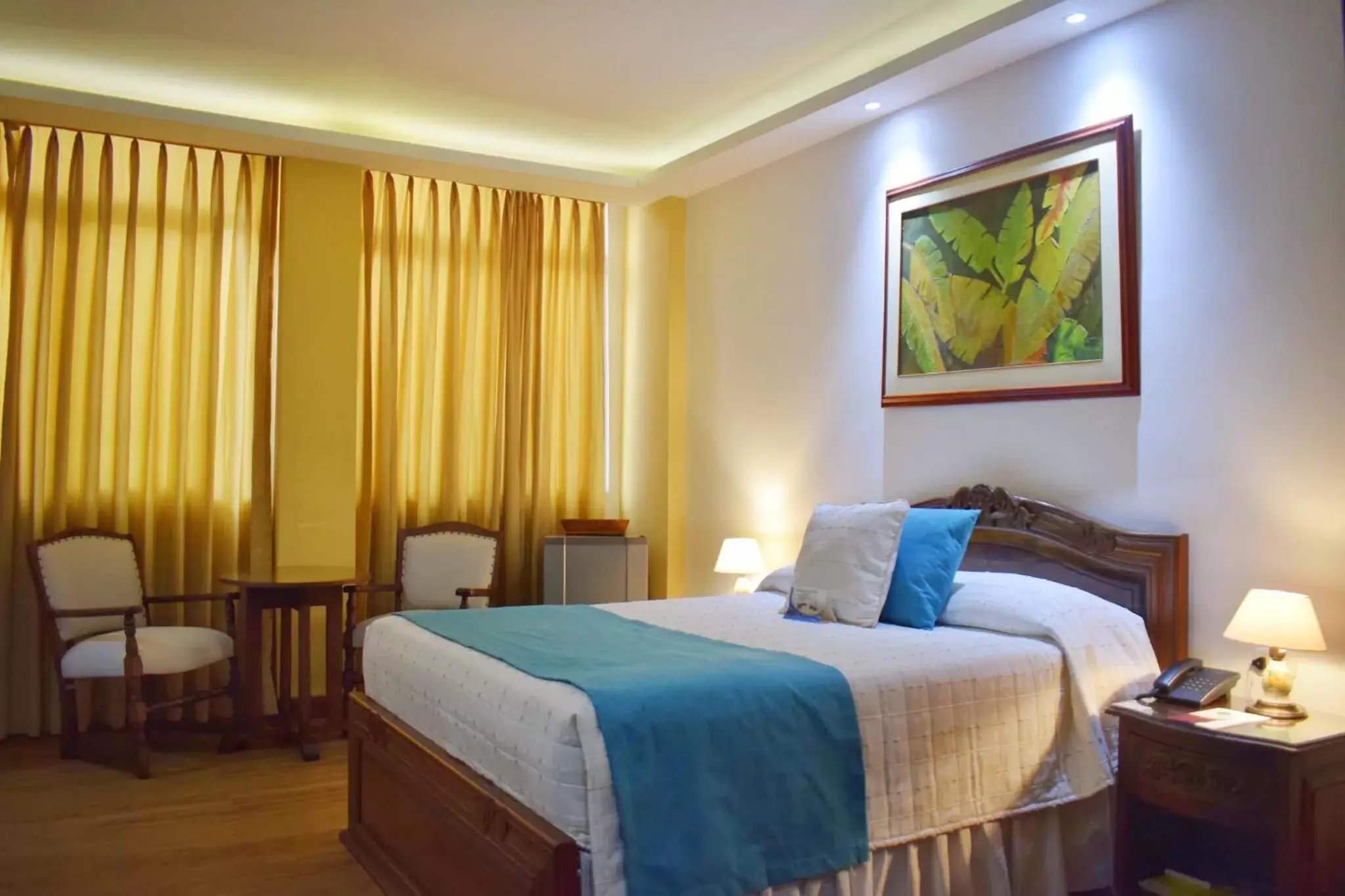 Property building, Bed in El Gran Hotel de Pereira