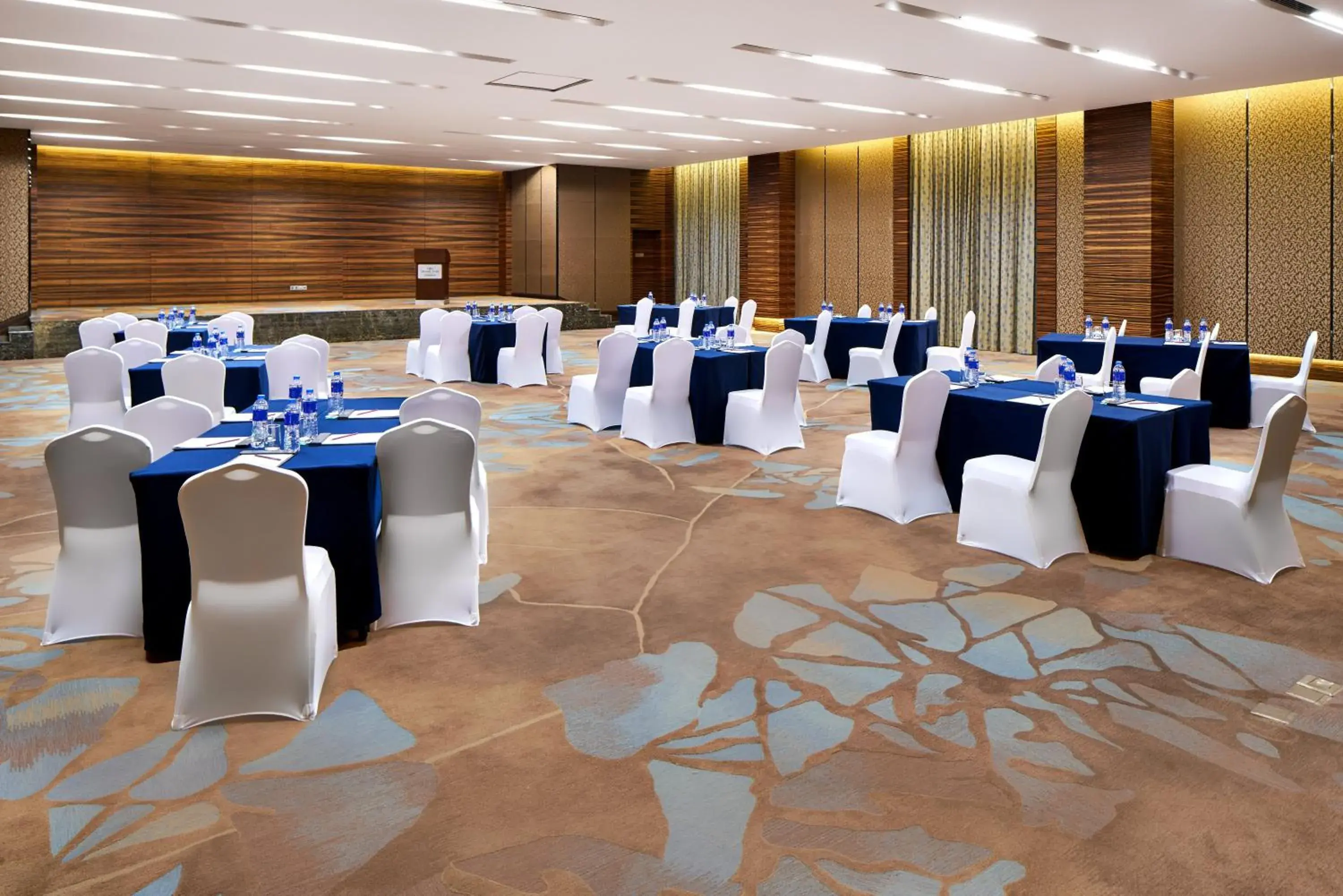 Meeting/conference room, Banquet Facilities in Crowne Plaza Tianjin Jinnan, an IHG Hotel