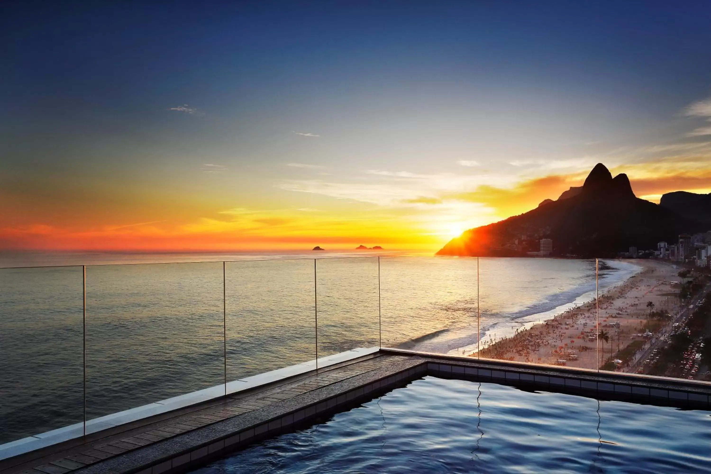 Sea view, Swimming Pool in Sol Ipanema Hotel