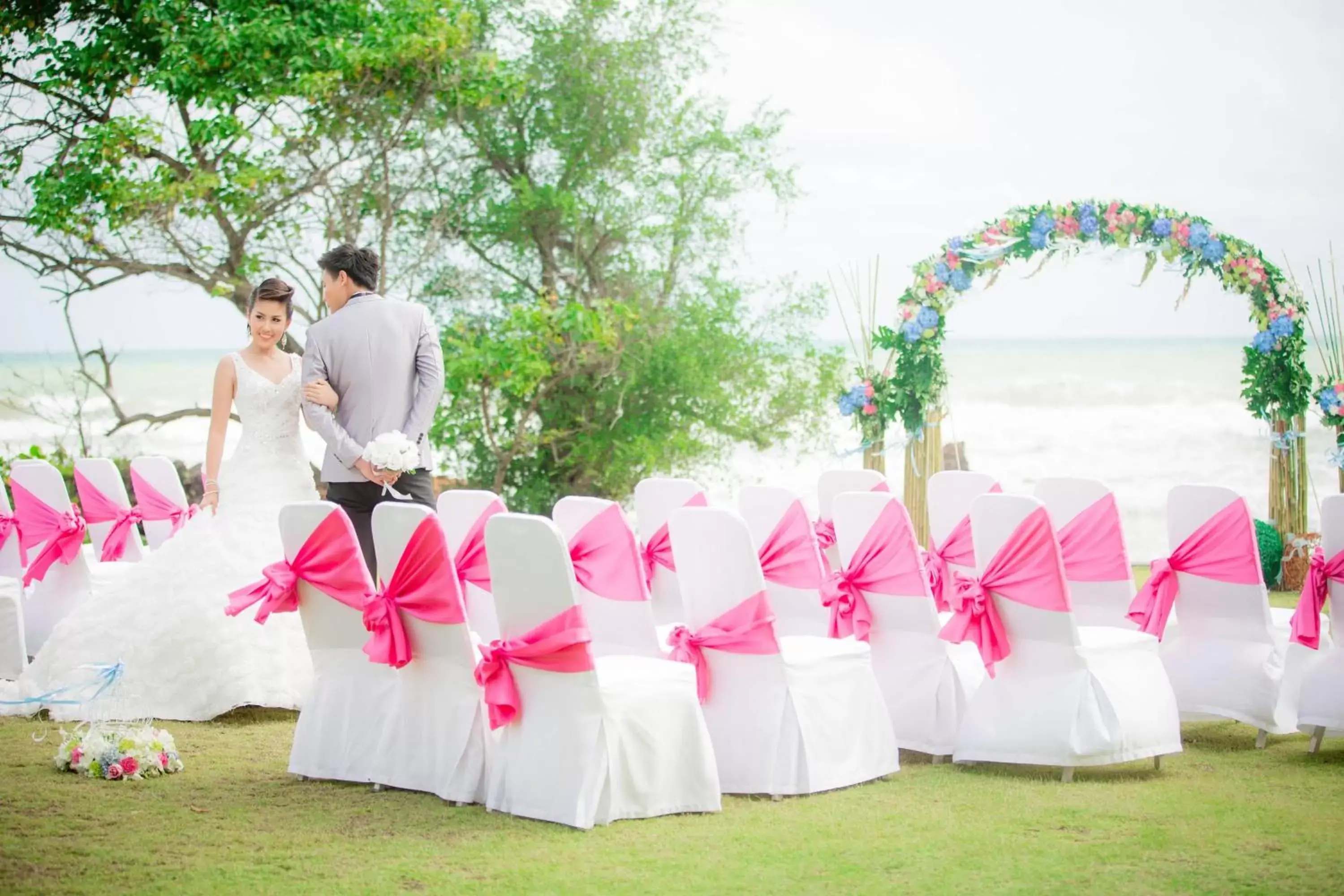 Beach, Banquet Facilities in Rayong Marriott Resort & Spa