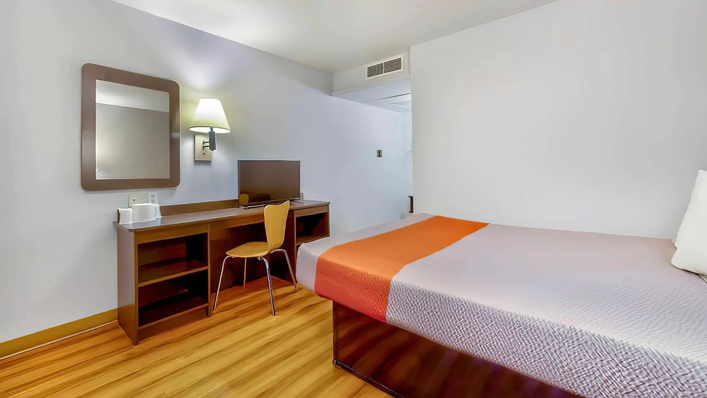 Bedroom, Bed in Motel 6-Tucumcari, NM Bedroom, Bed in Motel 6-Tucumcari, NM