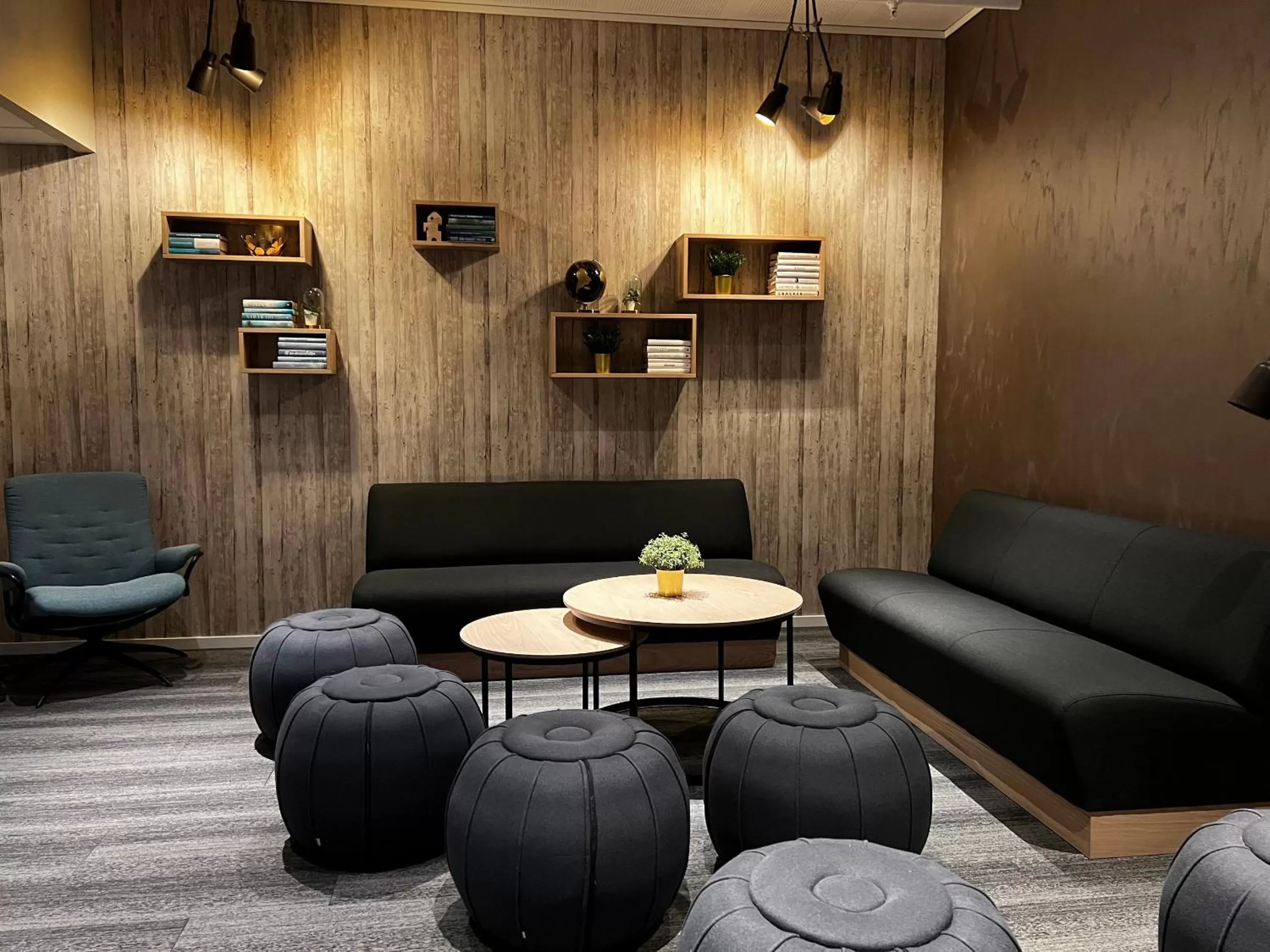 Area and facilities in Frichs Ekspress Åndalsnes