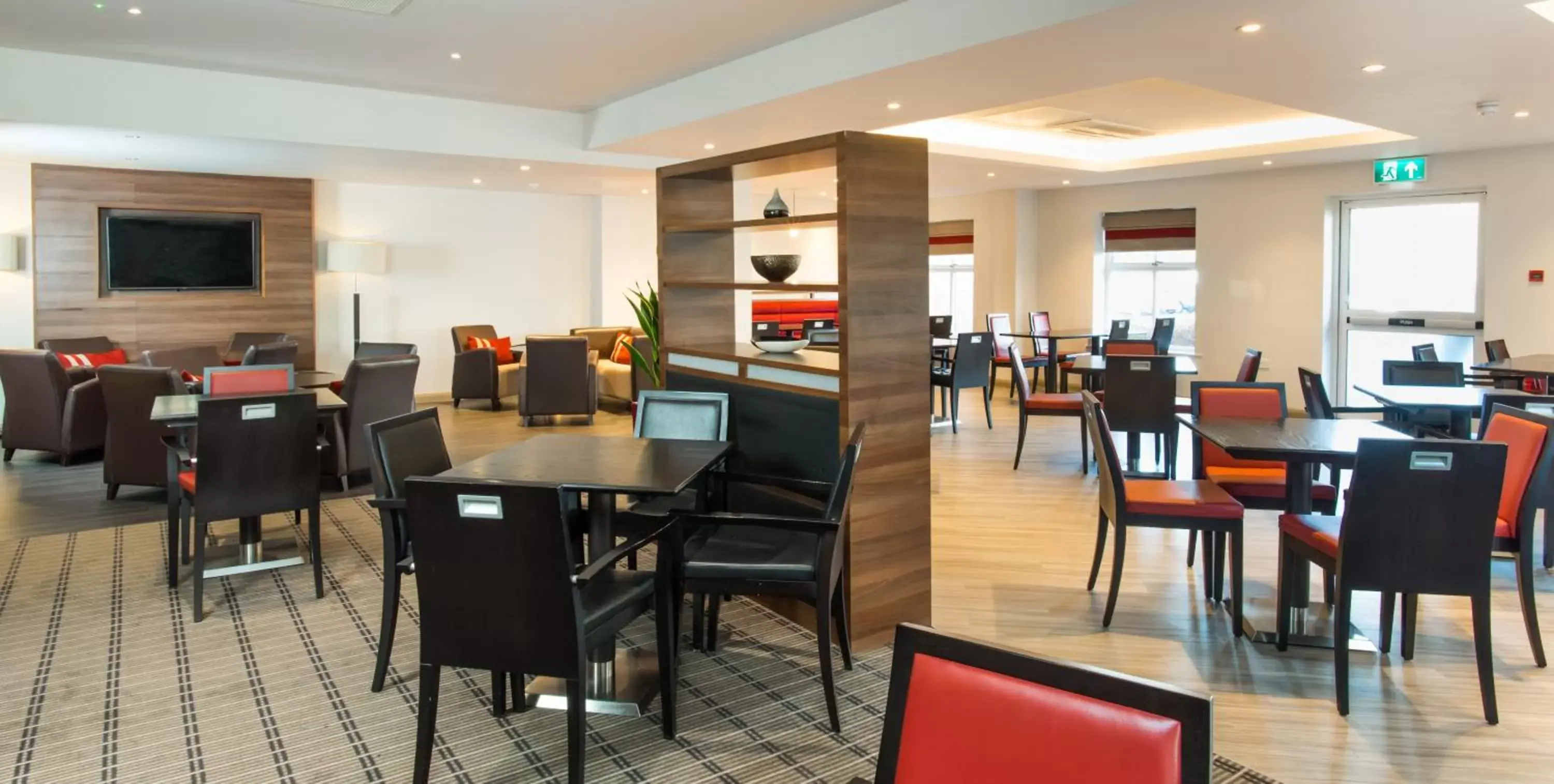 Restaurant/places to eat in Holiday Inn Express Bristol Filton by IHG Restaurant/places to eat in Holiday Inn Express Bristol Filton by IHG