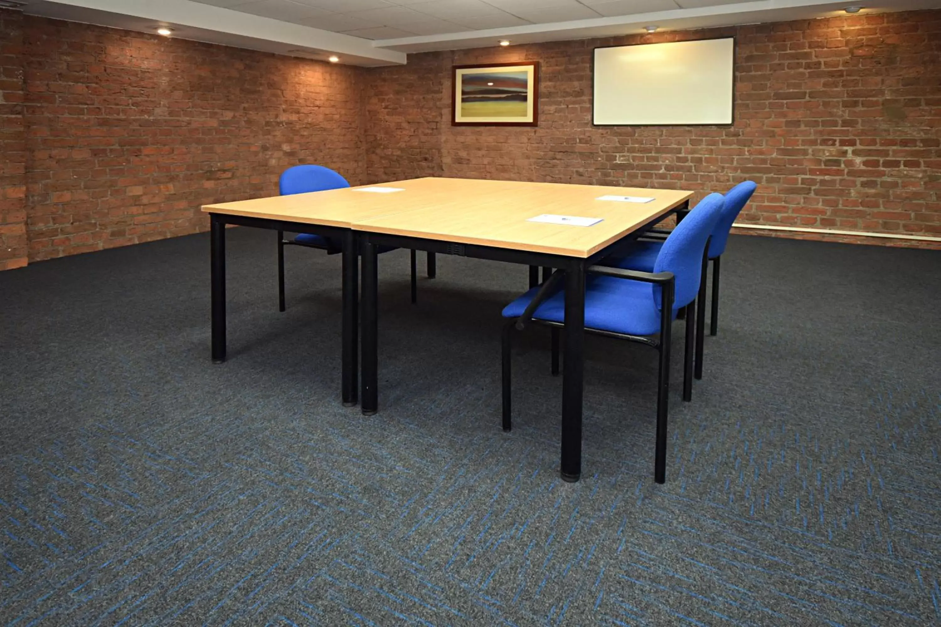 Meeting/conference room, Table Tennis in Holiday Inn Express Liverpool-Albert Dock, an IHG Hotel