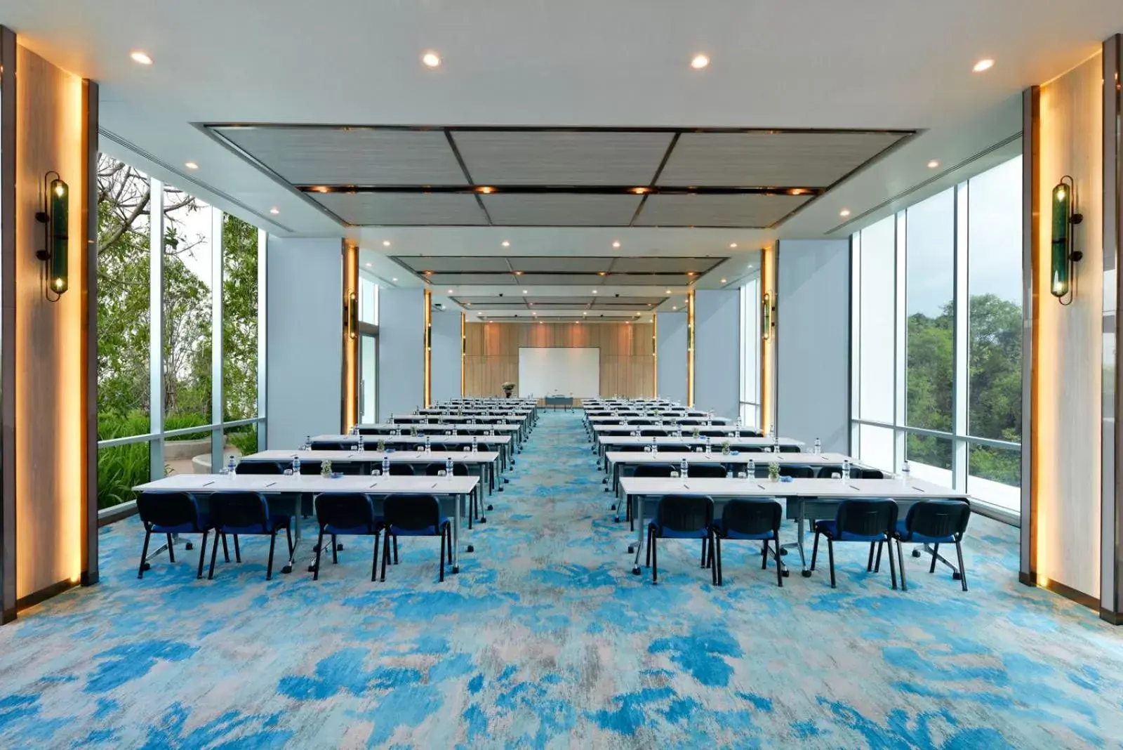 Meeting/conference room in Centre Point Prime Hotel Pattaya