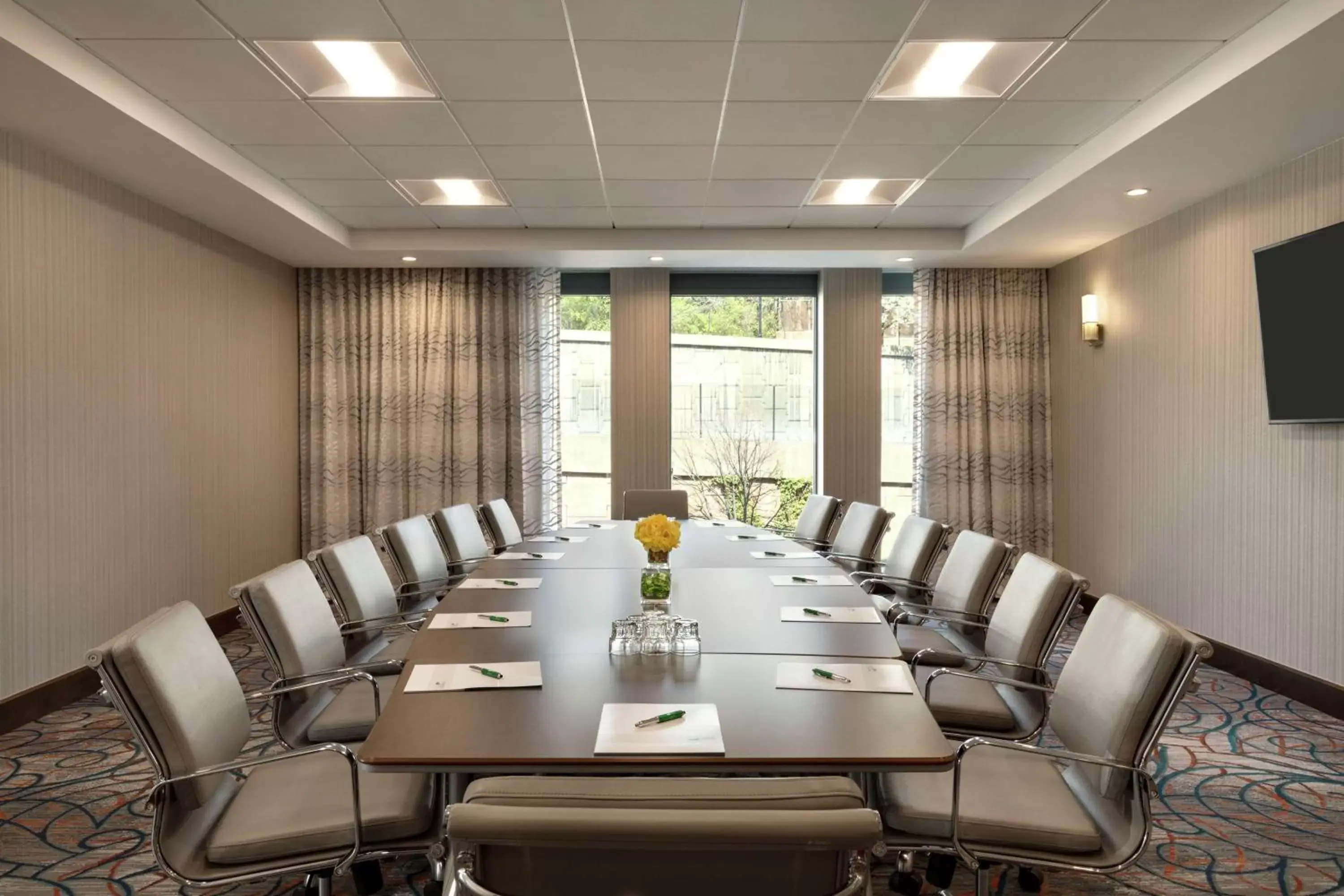 Meeting/conference room in Homewood Suites By Hilton Arlington Rosslyn Key Bridge