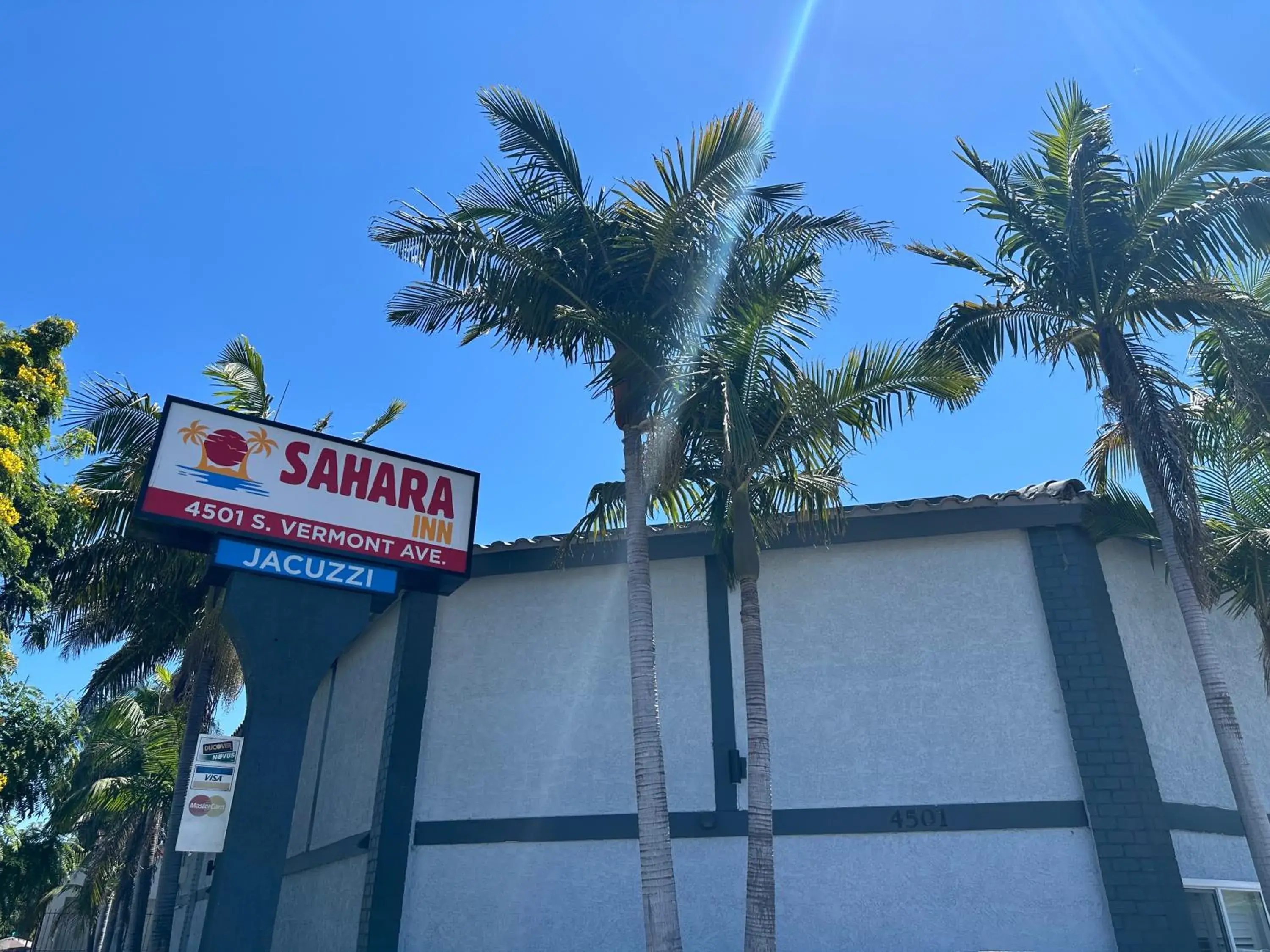 Property Building in Sahara Inn - Los Angeles