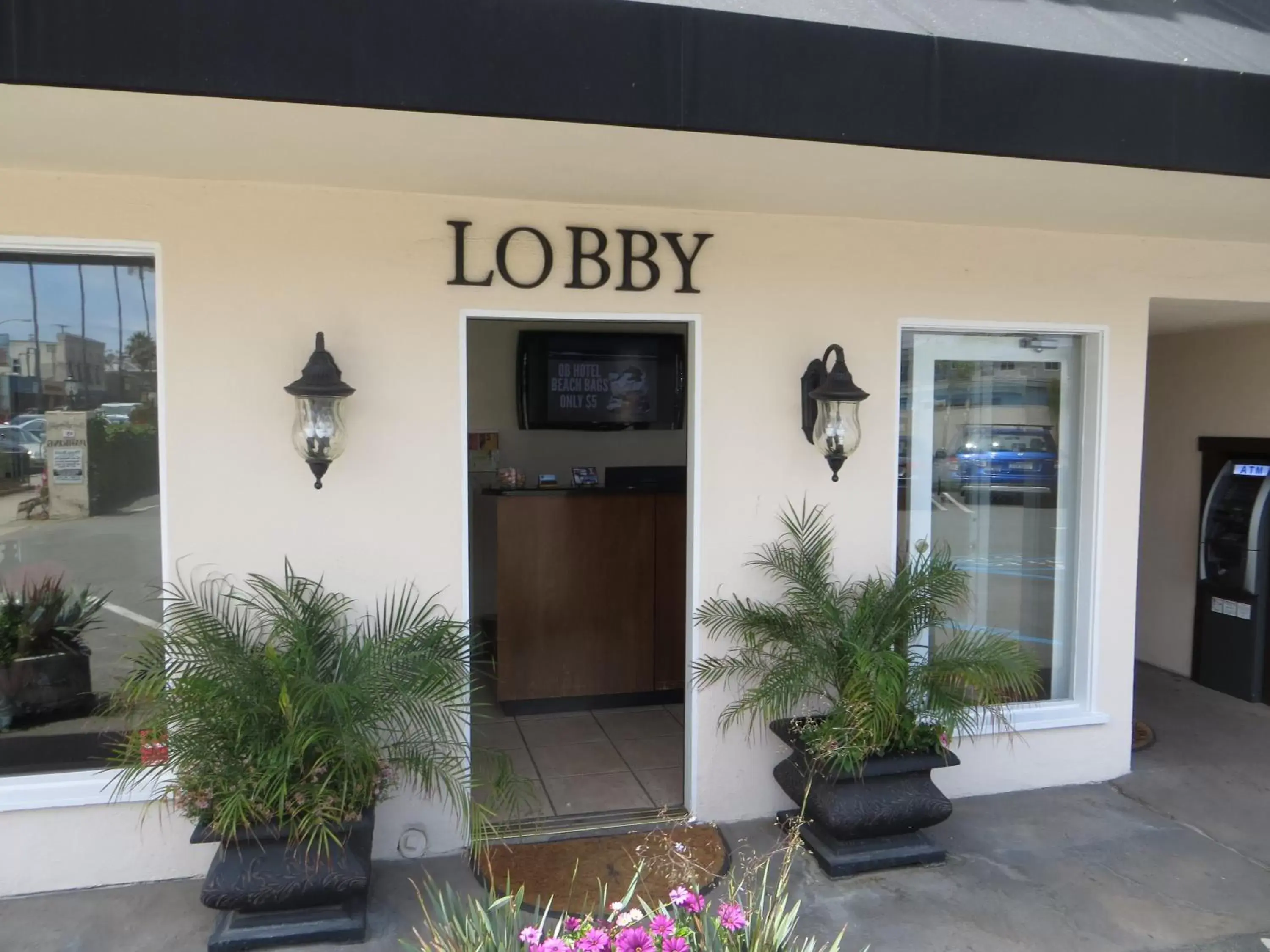 Facade/entrance in Ocean Beach Hotel Facade/entrance in Ocean Beach Hotel