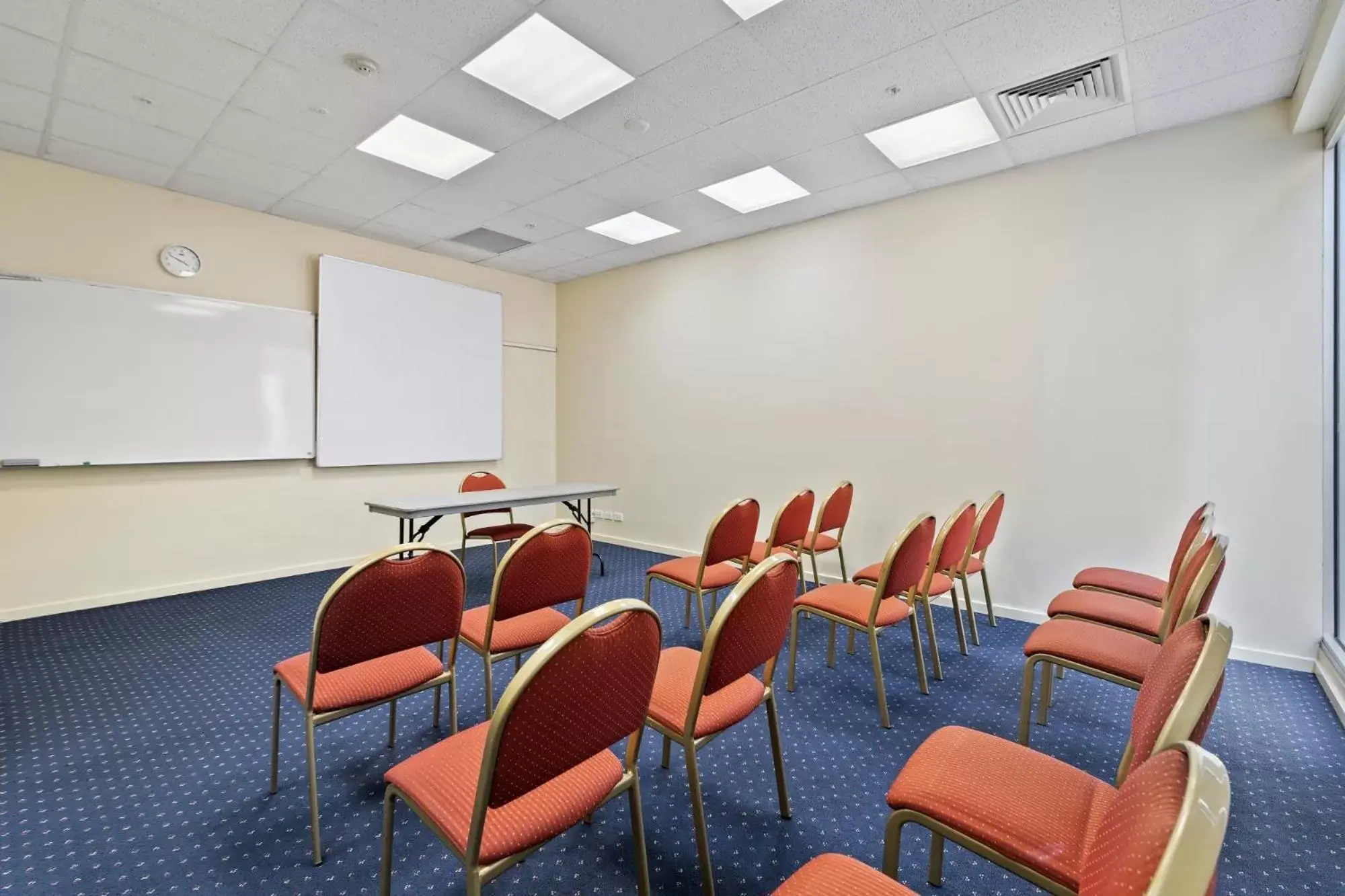 Meeting/conference room in YEHS Hotel Melbourne CBD