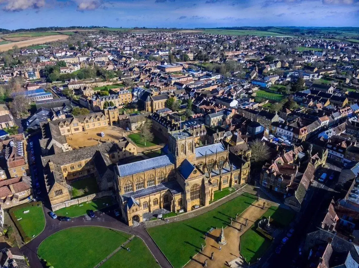 Property building, Bird's-eye View in The Plume of Feathers