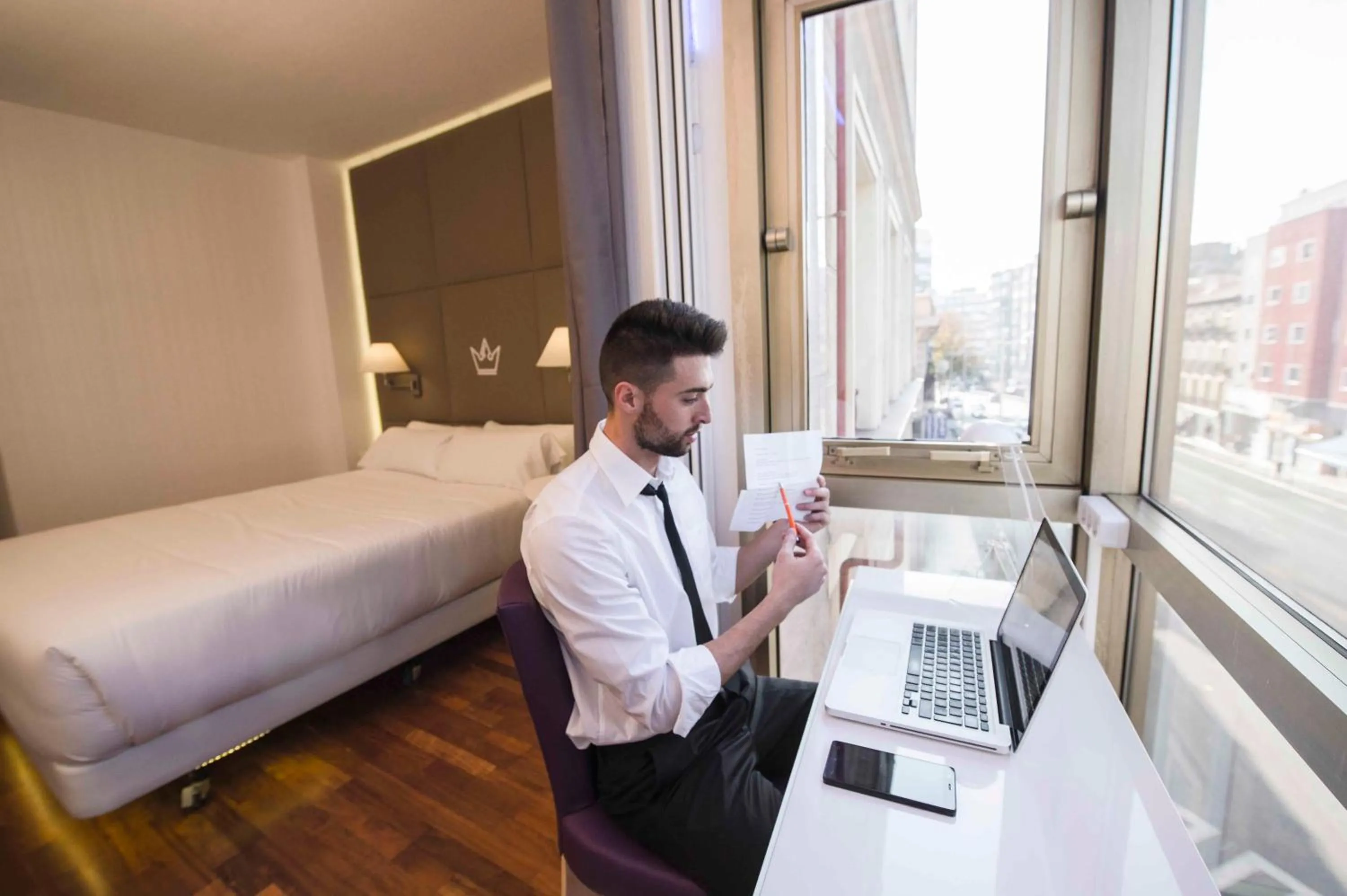 People, Bed in Erase un Hotel