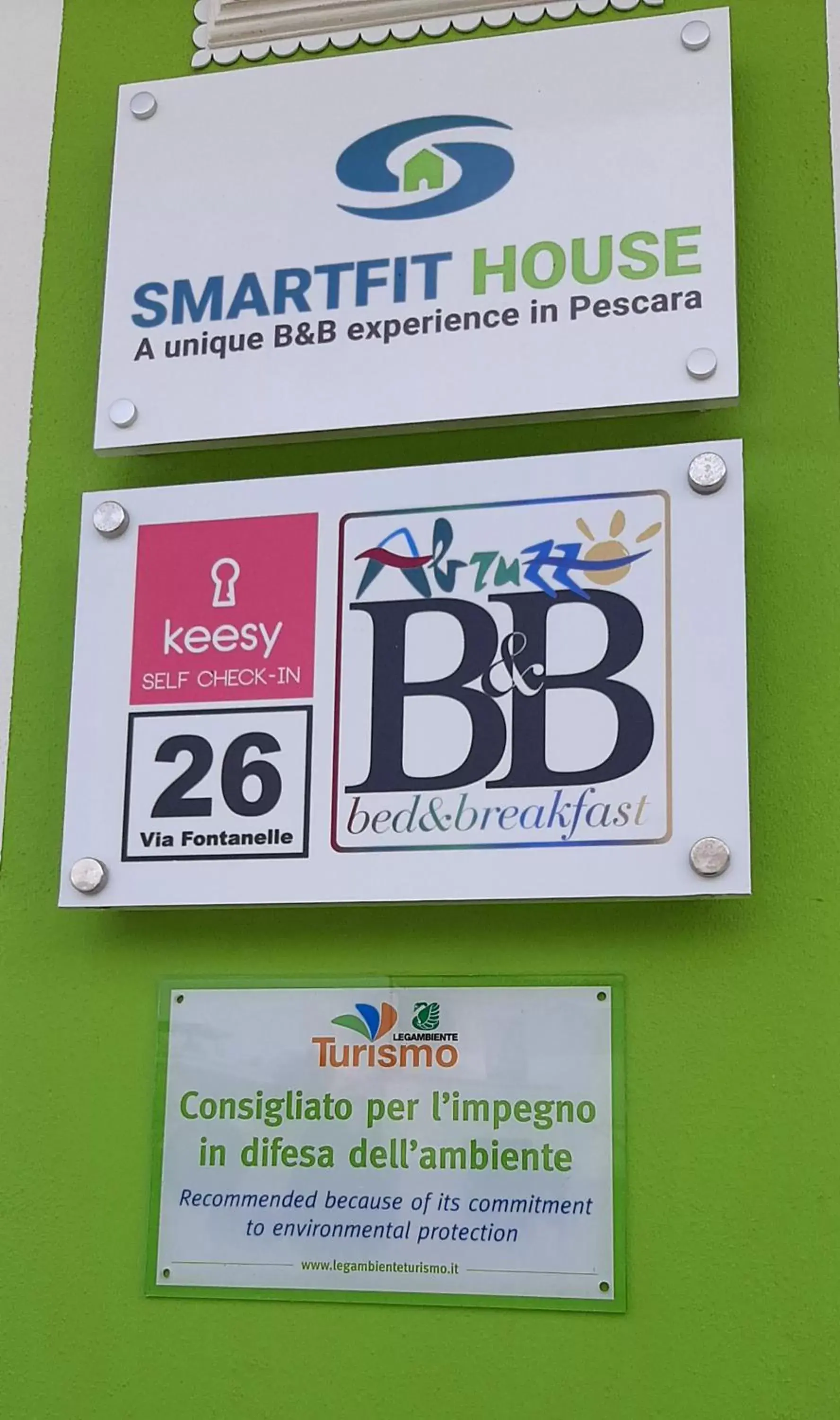 Property logo or sign in SMARTFIT HOUSE a unique B&B experience in Pescara