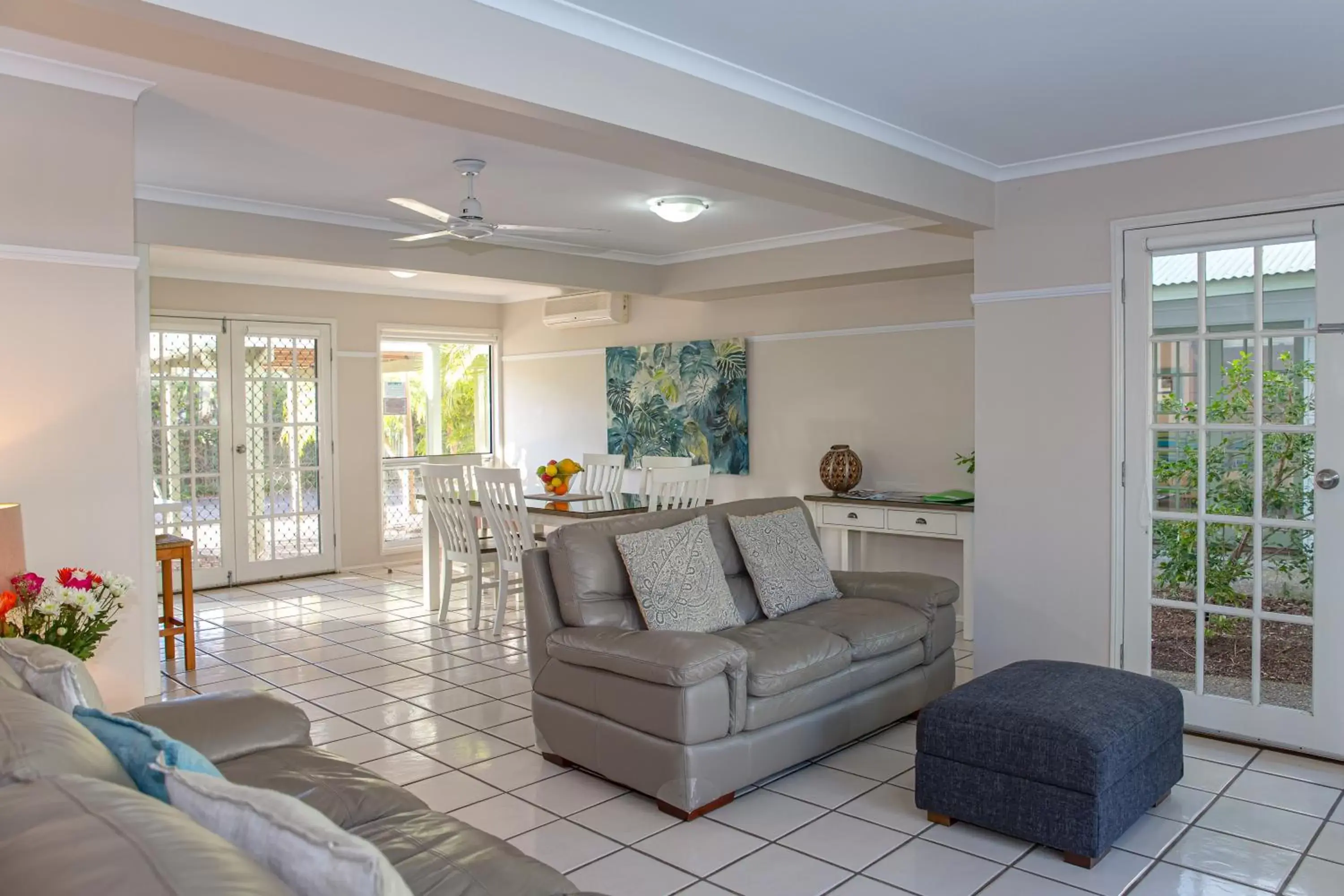 Seating Area in Coral Beach Noosa Resort