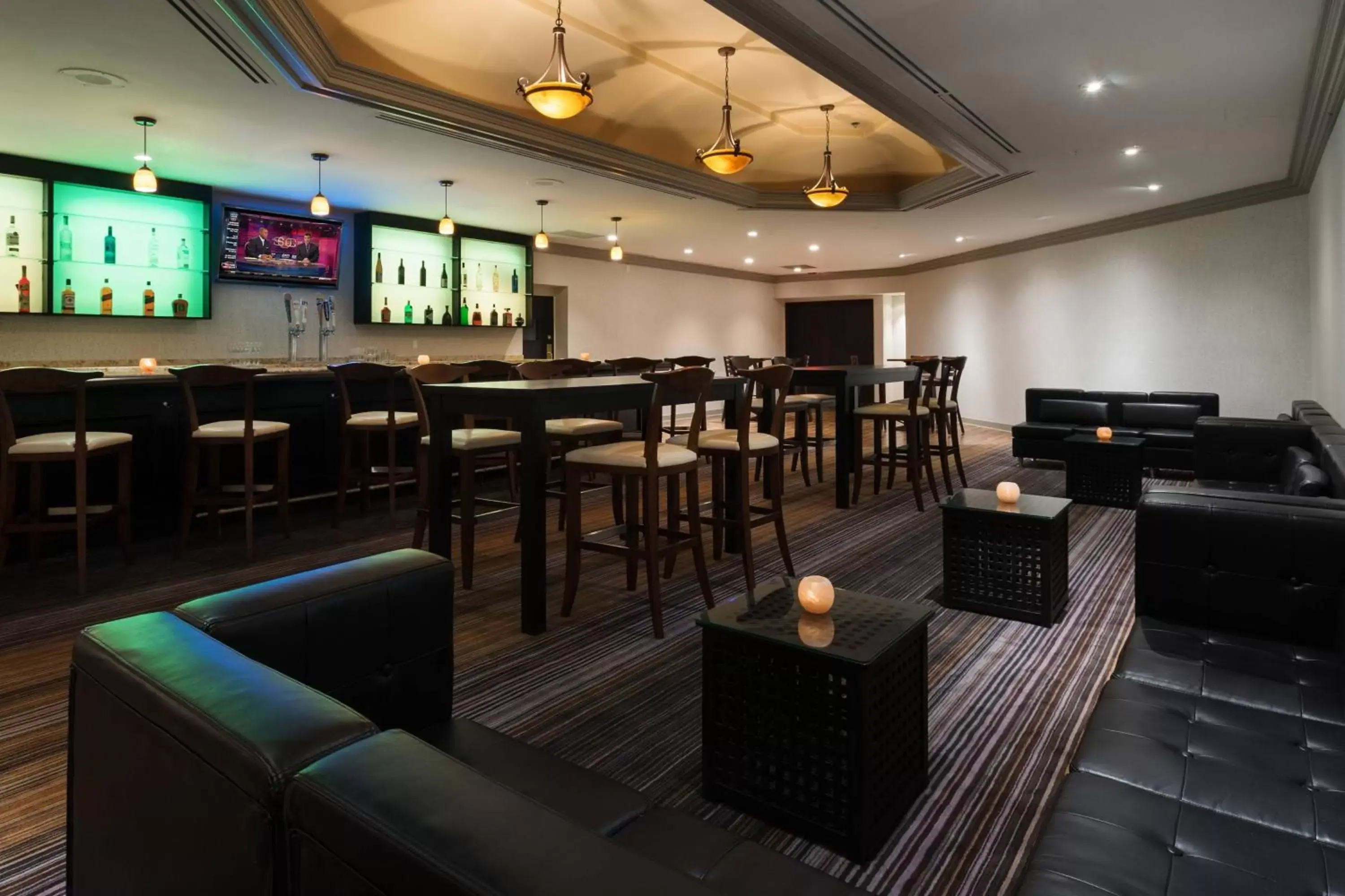 Lounge or bar, Restaurant/Places to Eat in Santa Ynez Valley Marriott