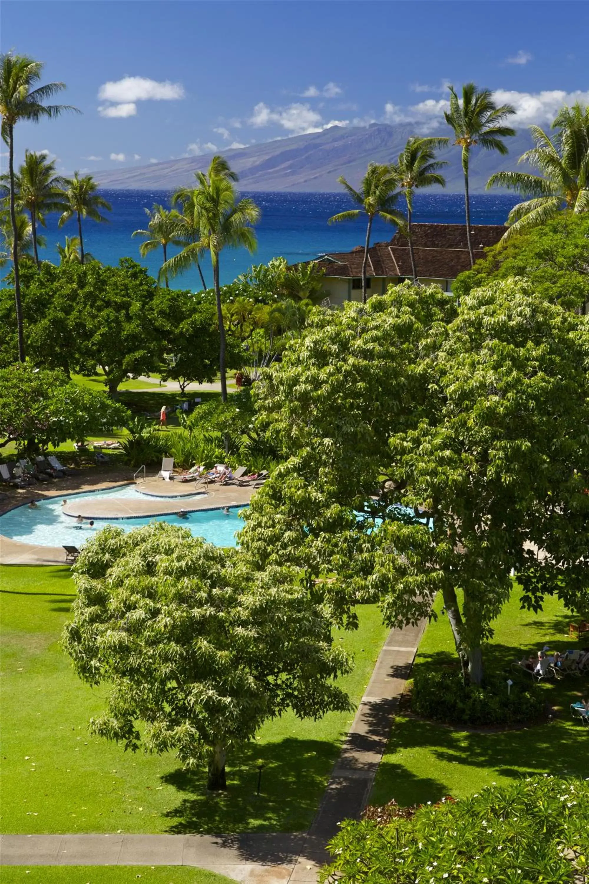 Garden, Pool View in OUTRIGGER Kāʻanapali Beach Resort