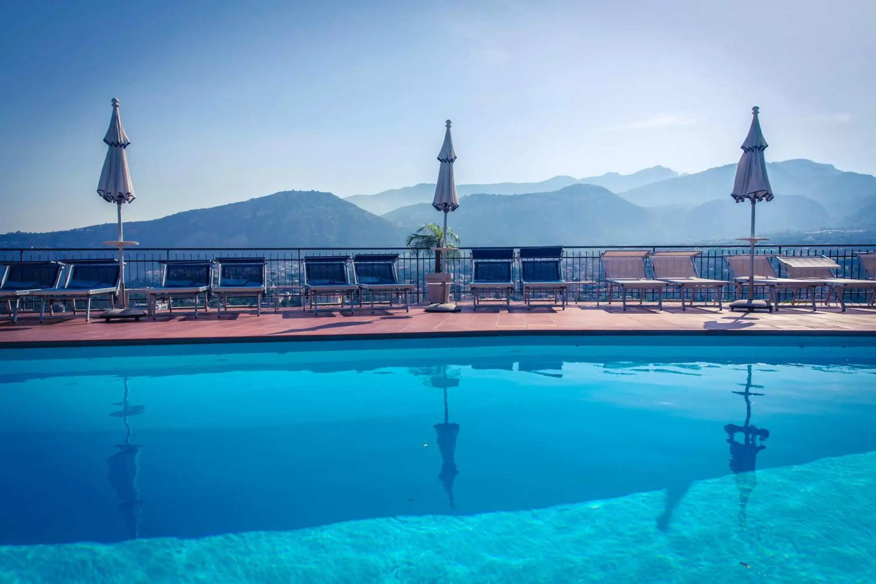 Swimming Pool in Hotel Cristina