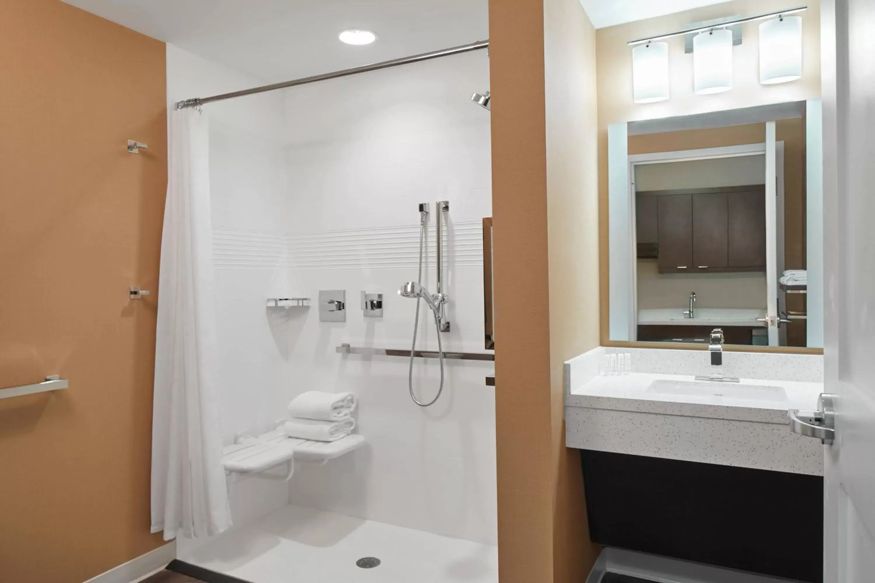 Bathroom in TownePlace Suites by Marriott Columbus North - OSU