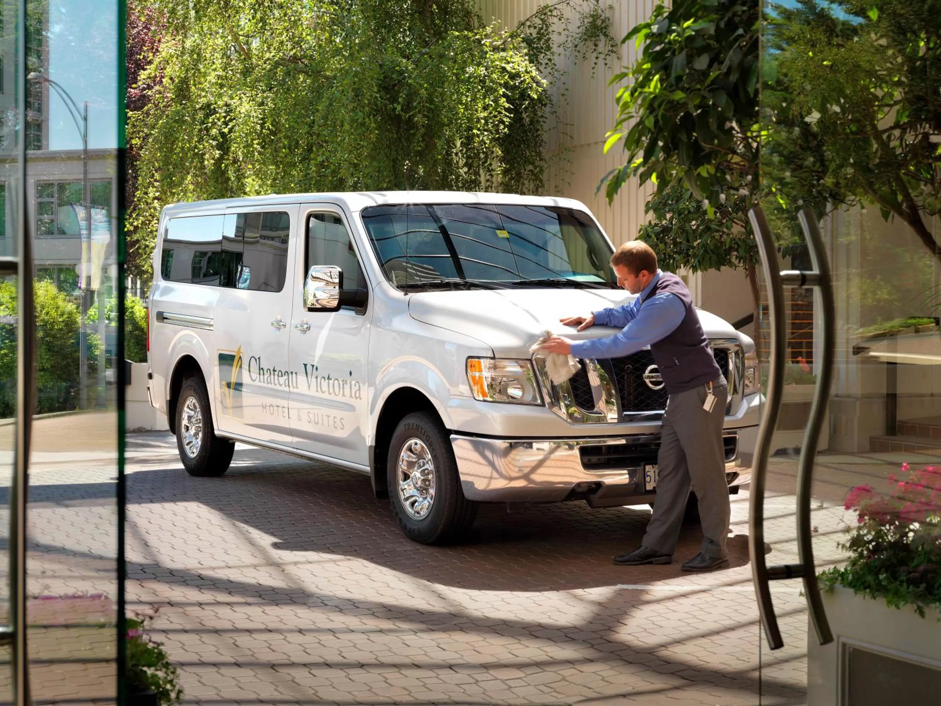 Staff in Chateau Victoria Hotel & Suites