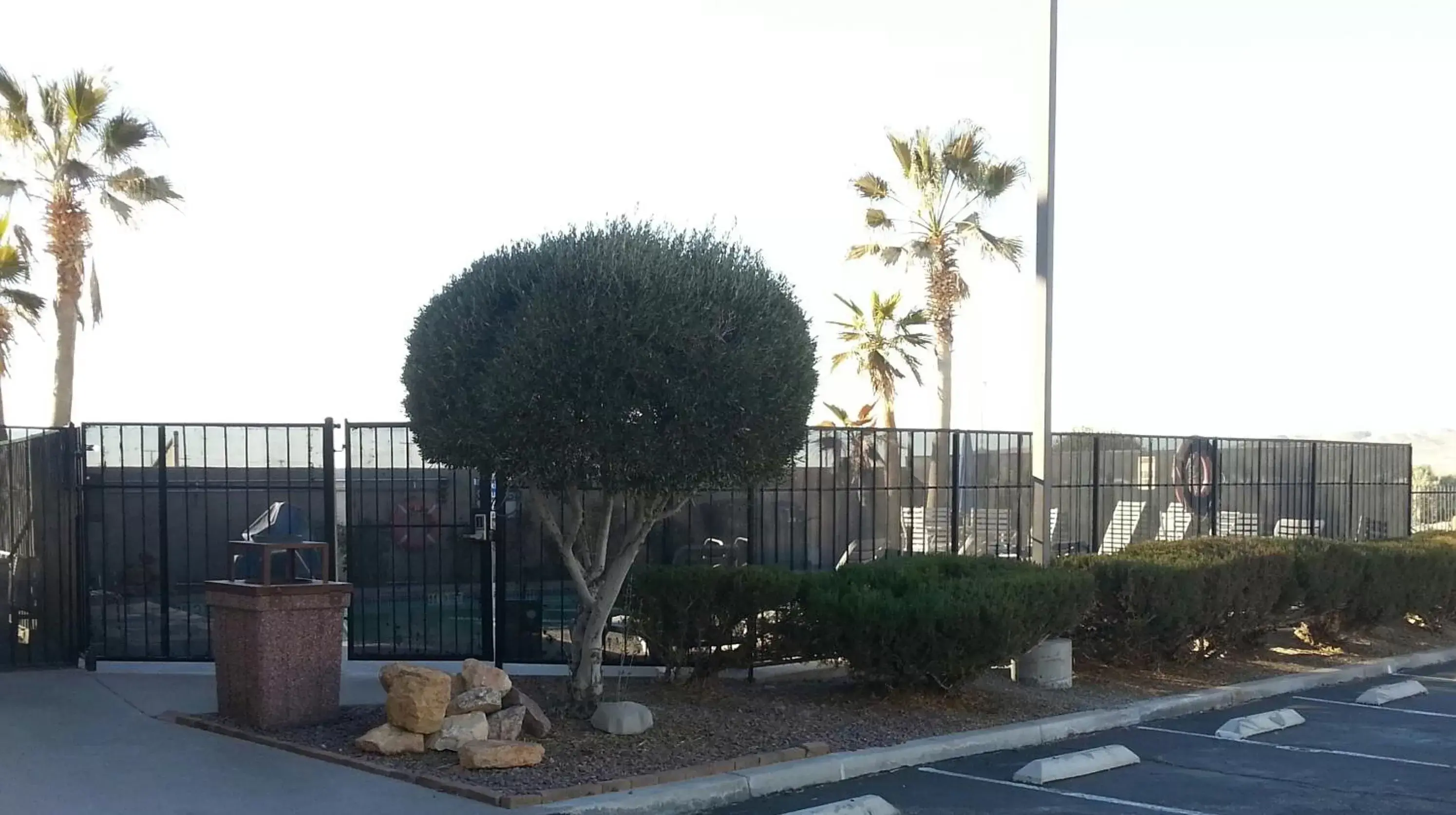 Natural landscape, Balcony/Terrace in Baymont by Wyndham Barstow Historic Route 66