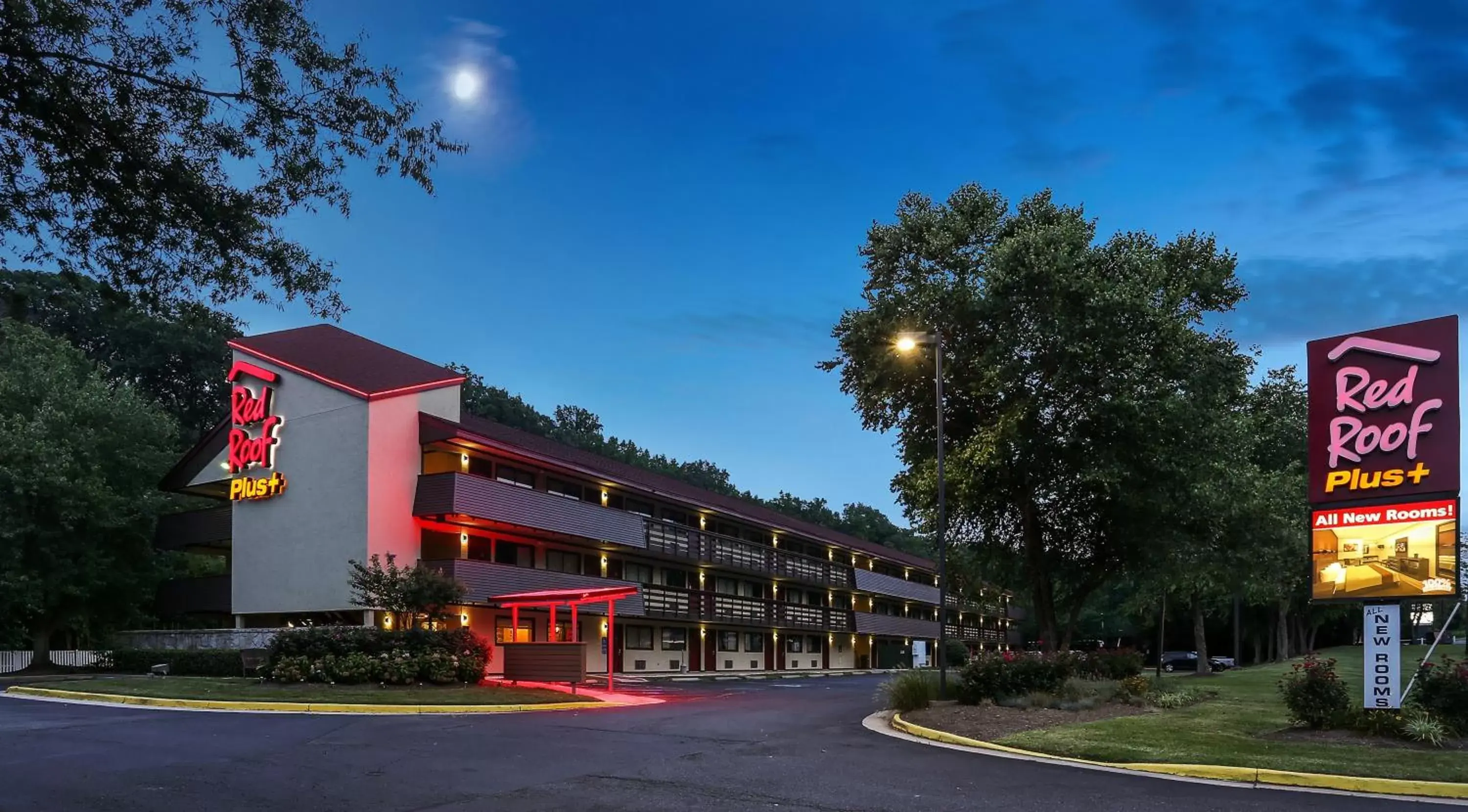 Property Building in Red Roof Inn PLUS+ Washington DC - Alexandria