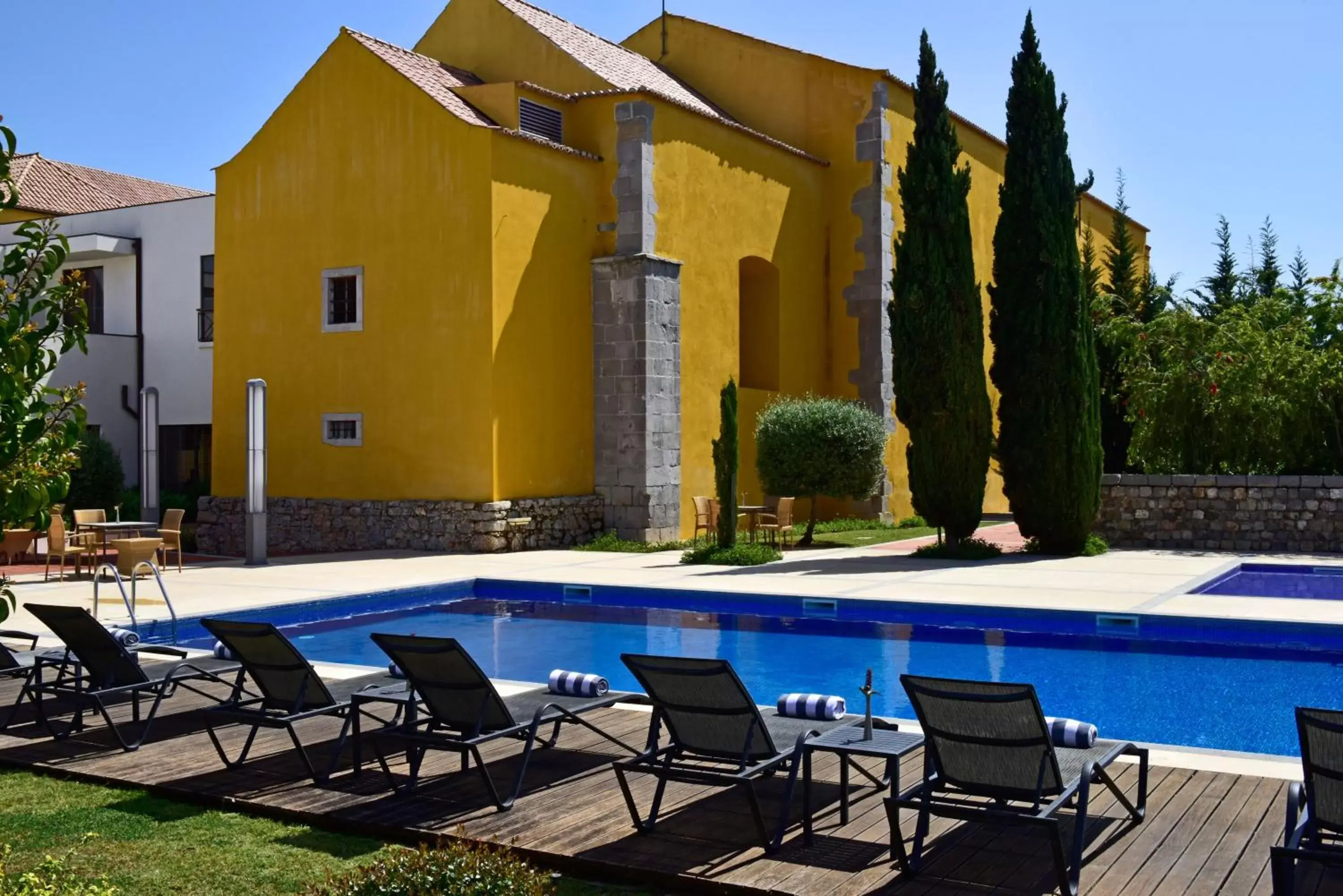 , Swimming Pool in Pousada Convento de Tavira