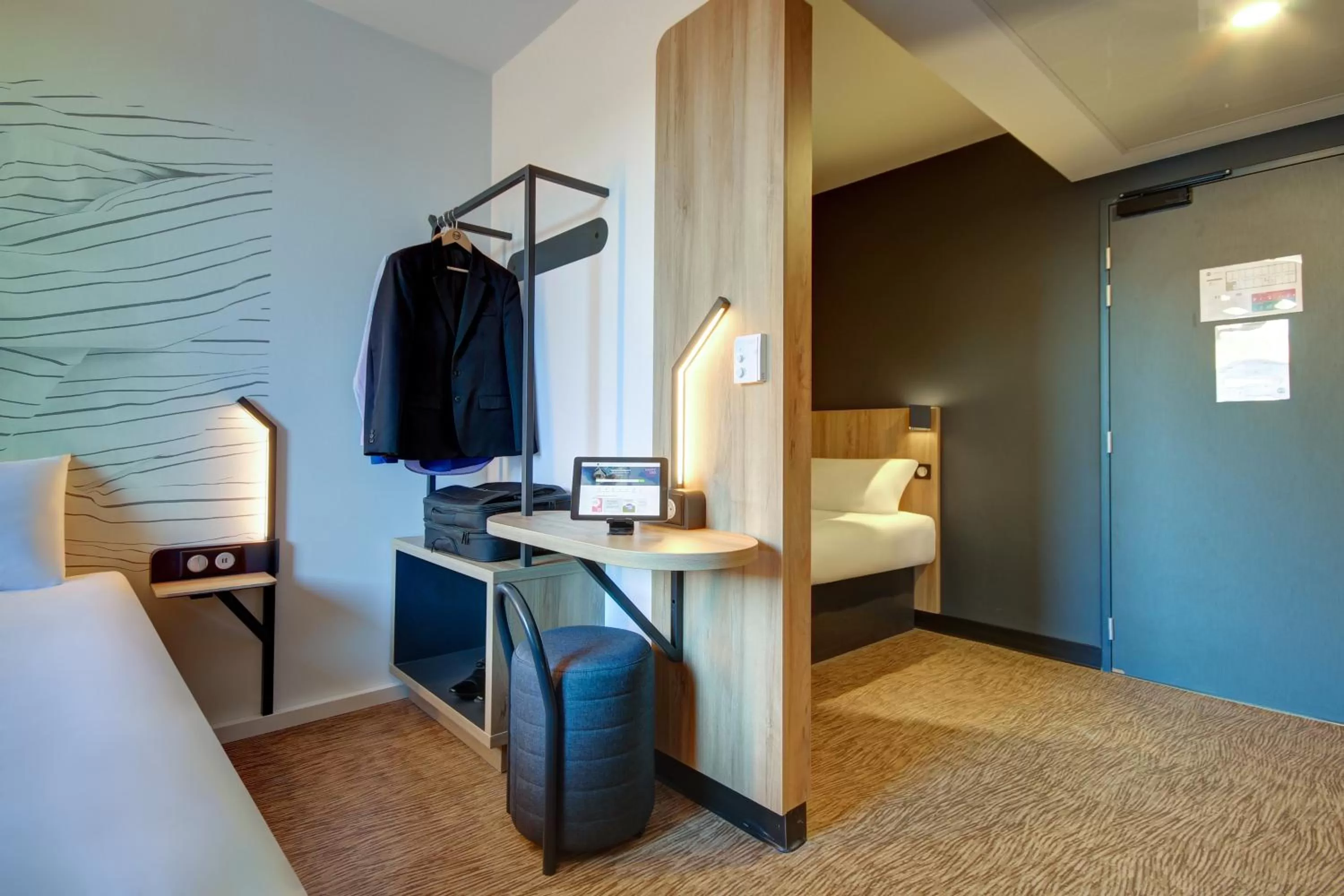 Bedroom, Bed in B&B HOTEL Epernay