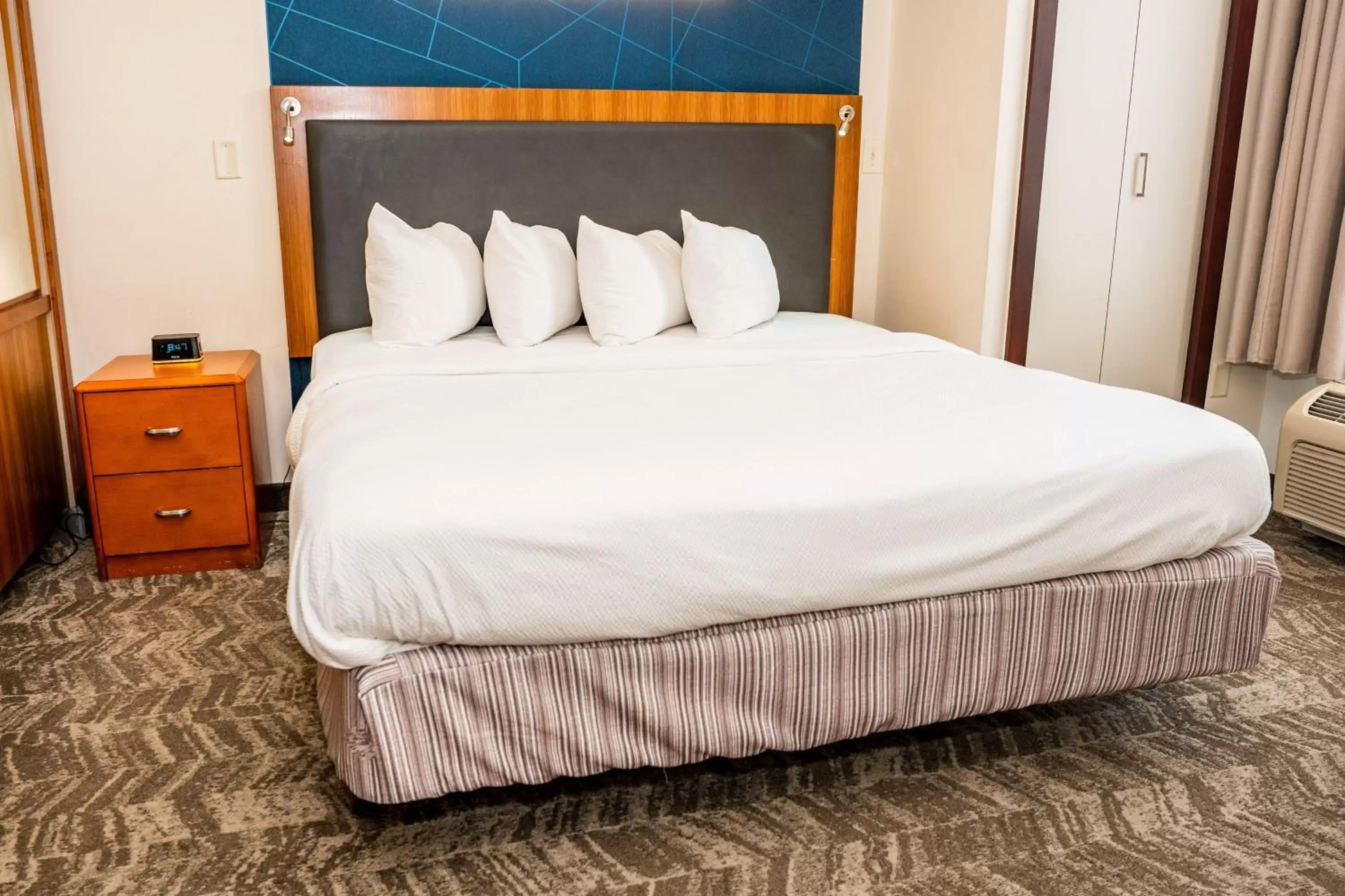 Bedroom, Bed in Springhill Suites by Marriott San Antonio Alamo Plaza/Convention Center