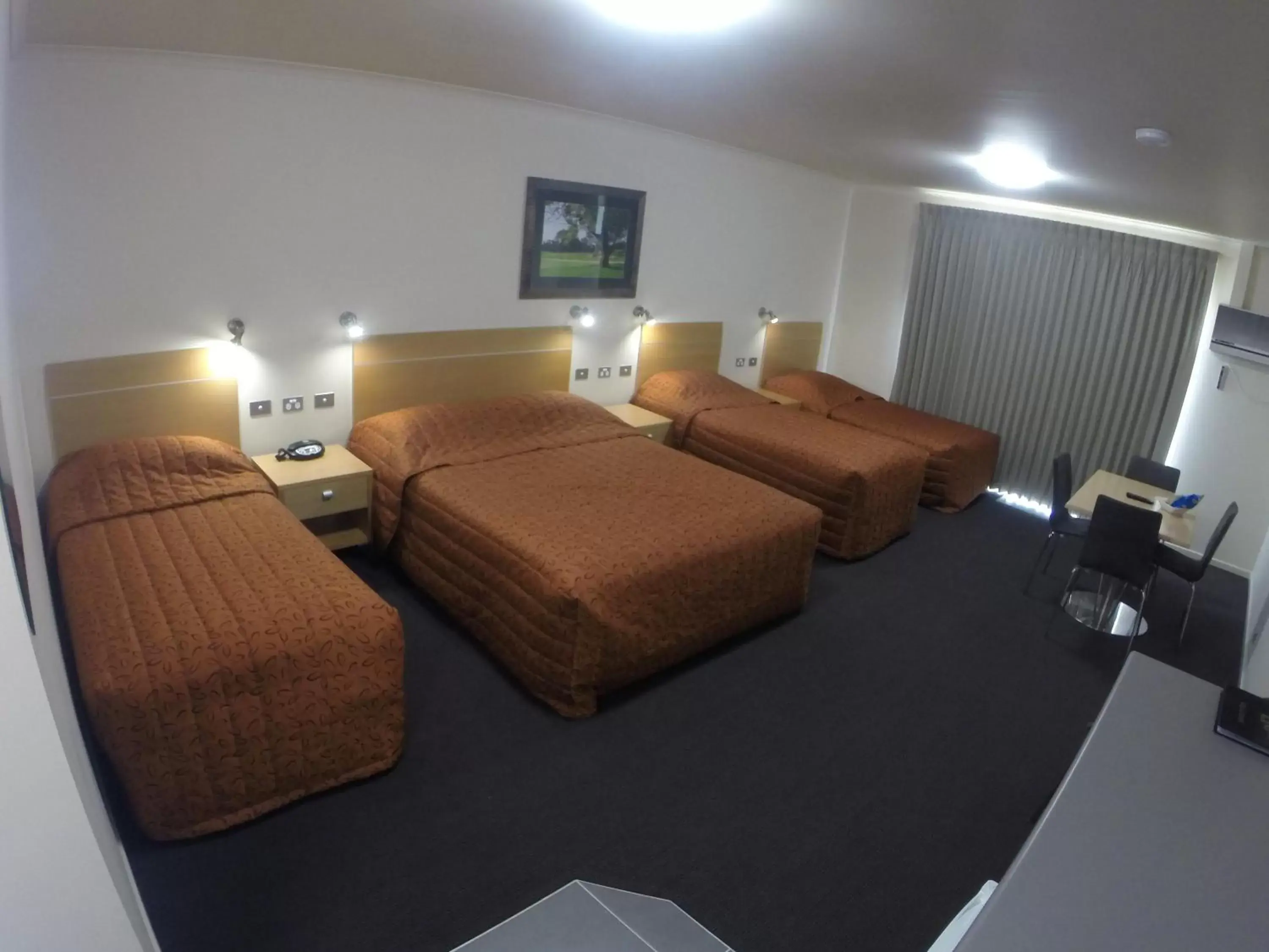 Photo of the whole room, Bed in Comfort Inn Clubarham