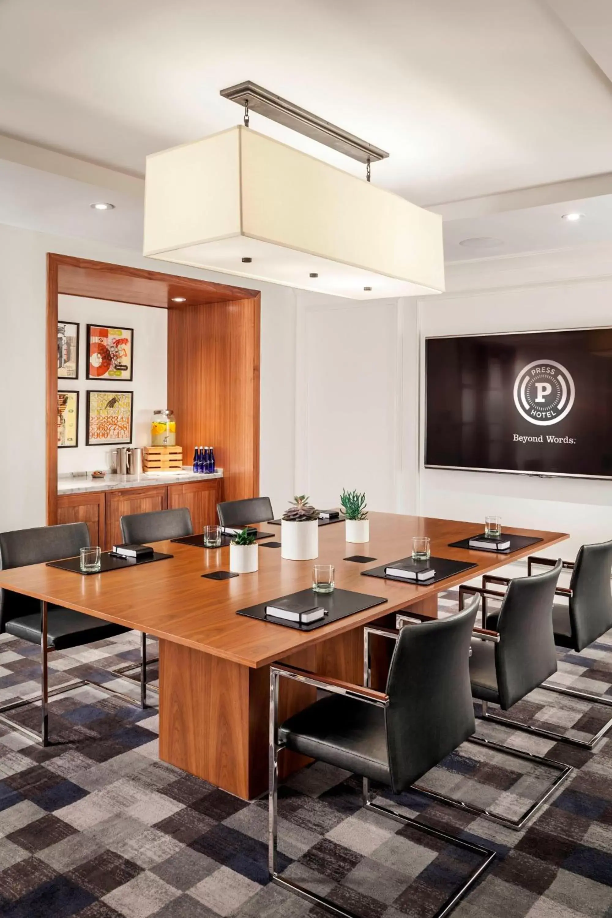 Meeting/conference room, Restaurant/Places to Eat in The Press Hotel, Autograph Collection