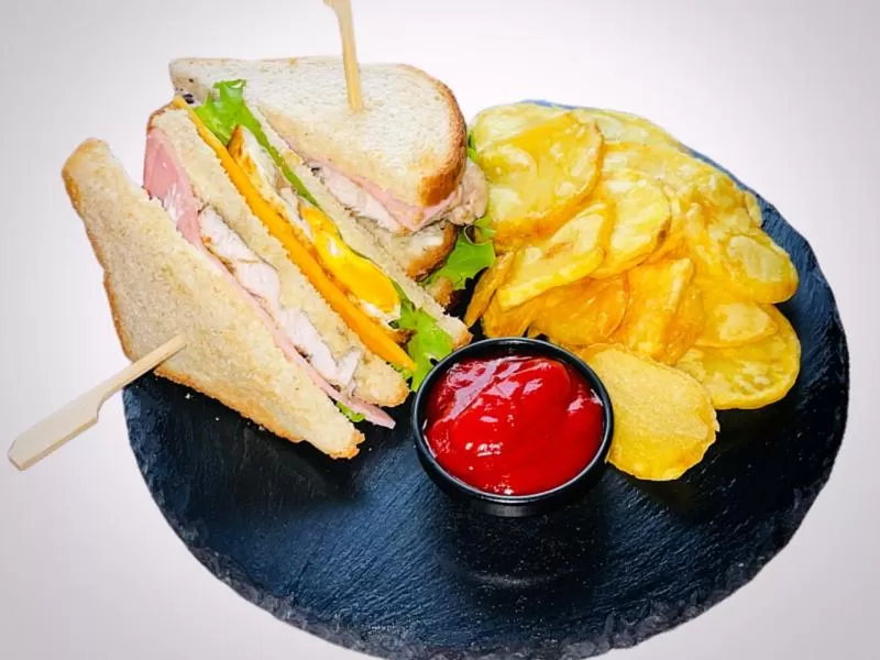 Breakfast in The Wind Mills Hydropark