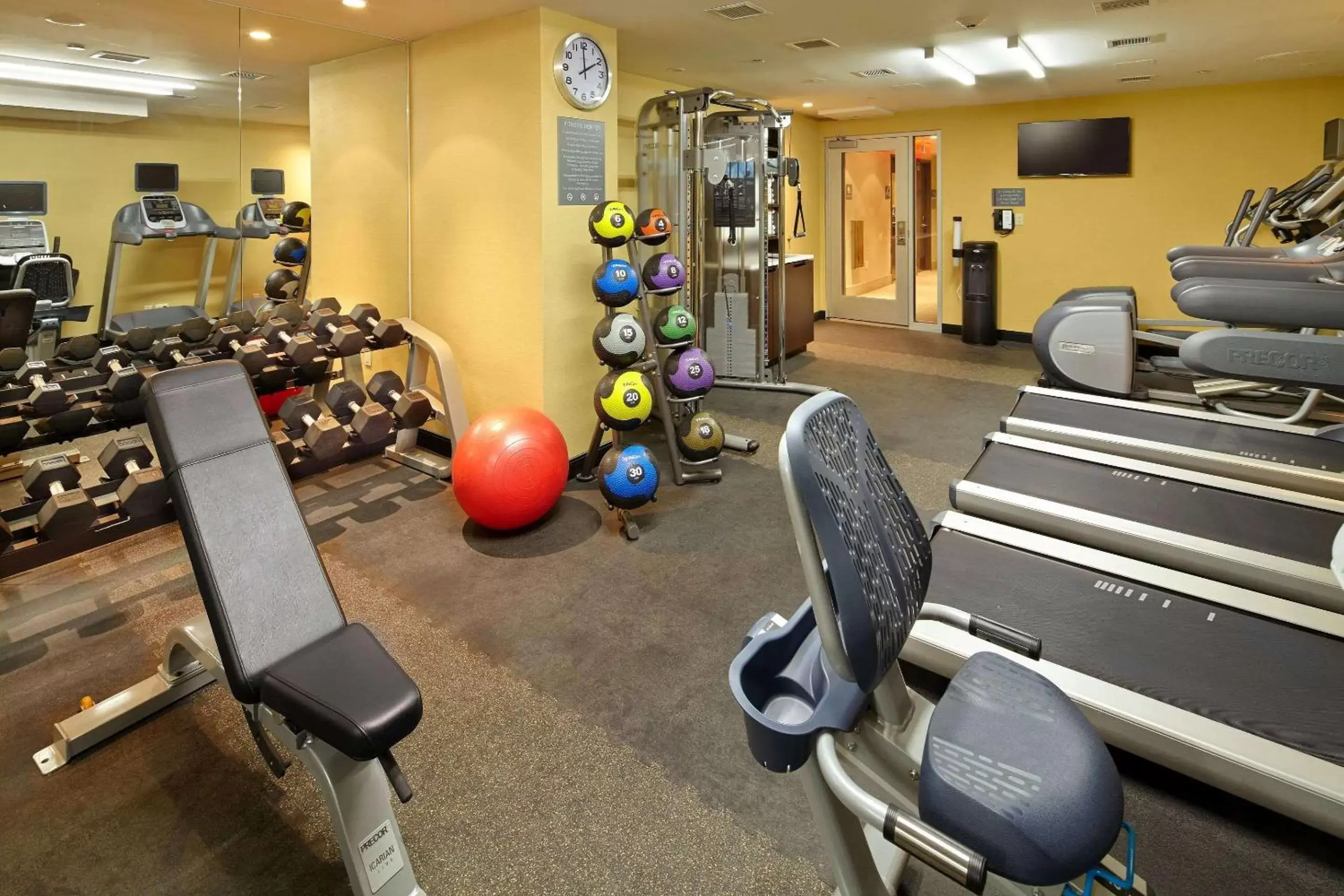 Fitness centre/facilities, Fitness Center/Facilities in Cambria Hotel New York - Chelsea