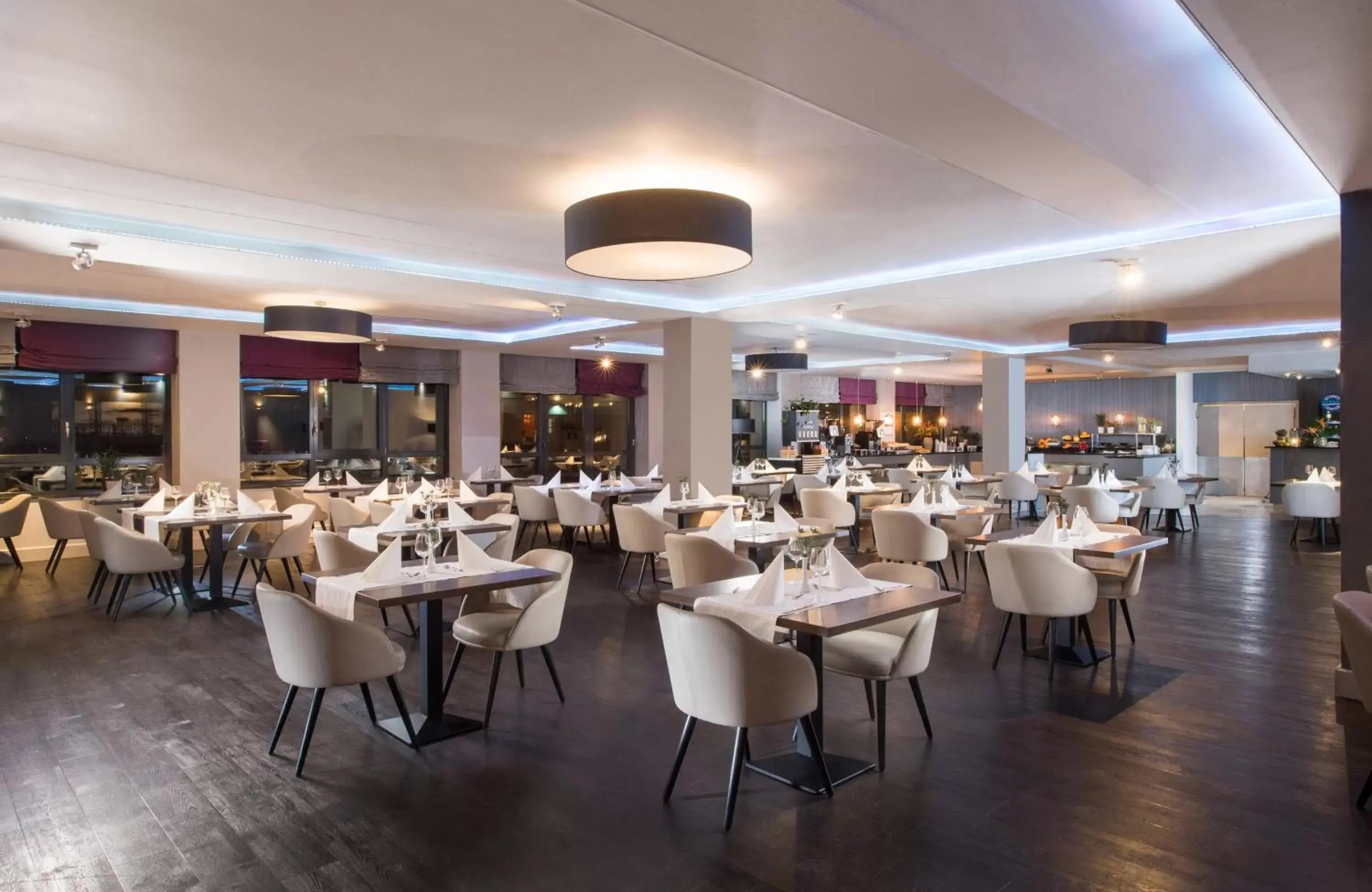 Restaurant/Places to Eat in Leonardo Royal Hotel Warsaw