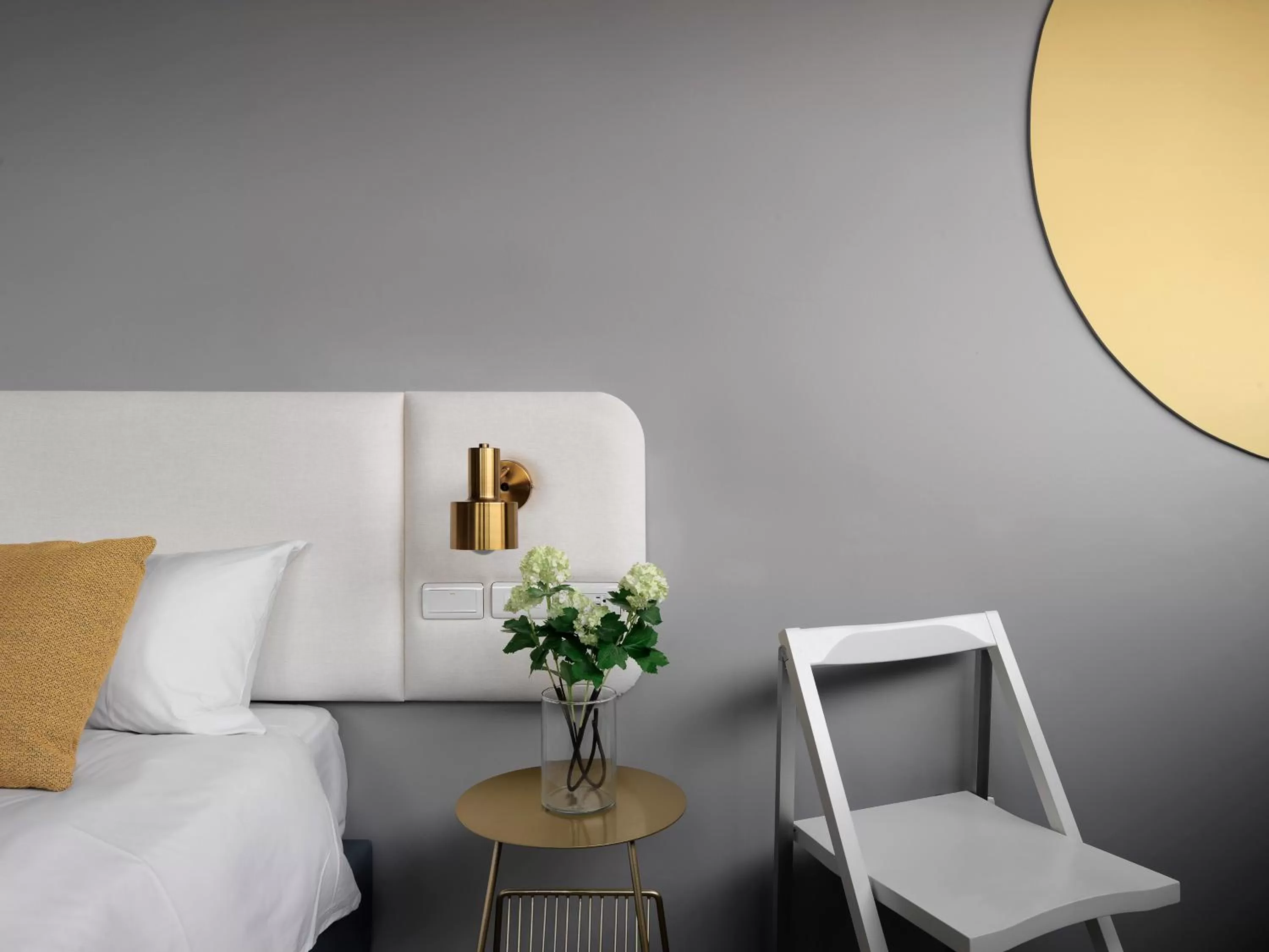 Decorative detail, Bed in Mr.Mantter