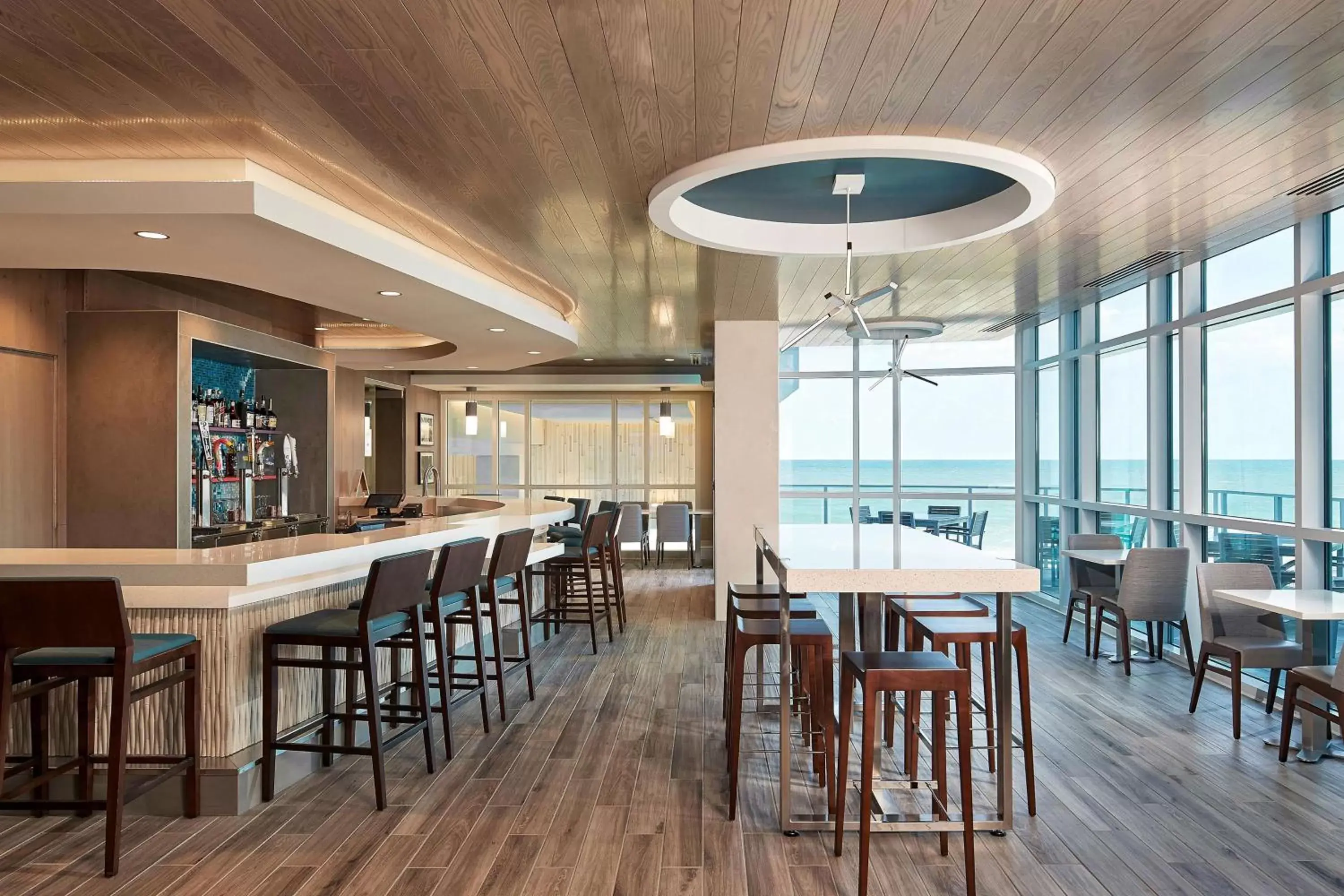 Lounge or bar in Hilton Grand Vacations Club Ocean Enclave Myrtle Beach Lounge or bar in Hilton Grand Vacations Club Ocean Enclave Myrtle Beach