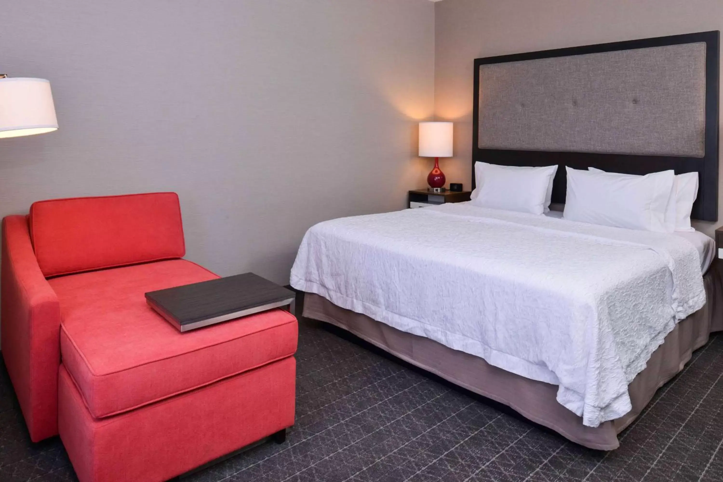 Bed in Hampton Inn Pittsburgh - Wexford - Cranberry South