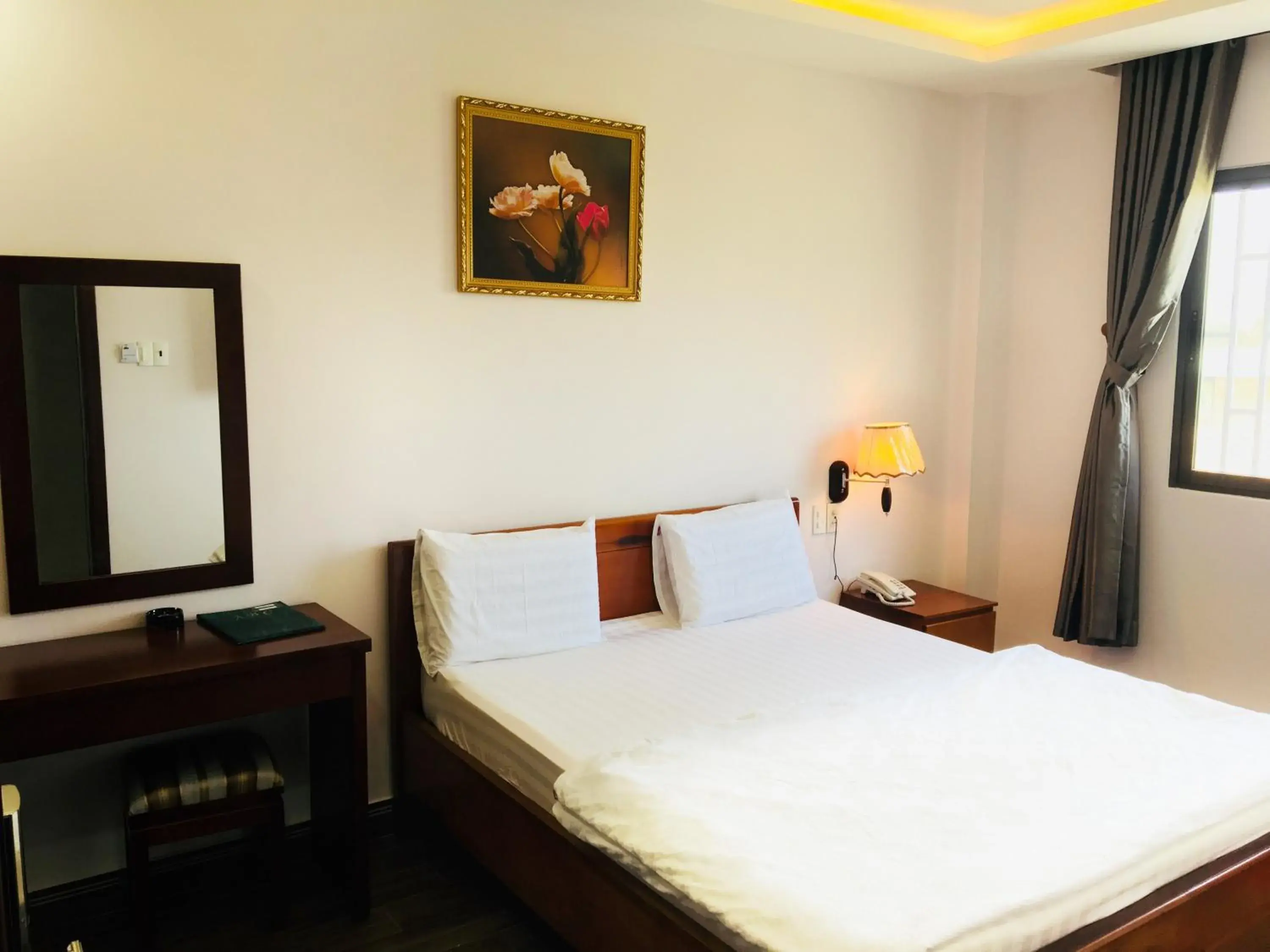 Bed in QUEEN VICTORIA Hotel Bed in QUEEN VICTORIA Hotel