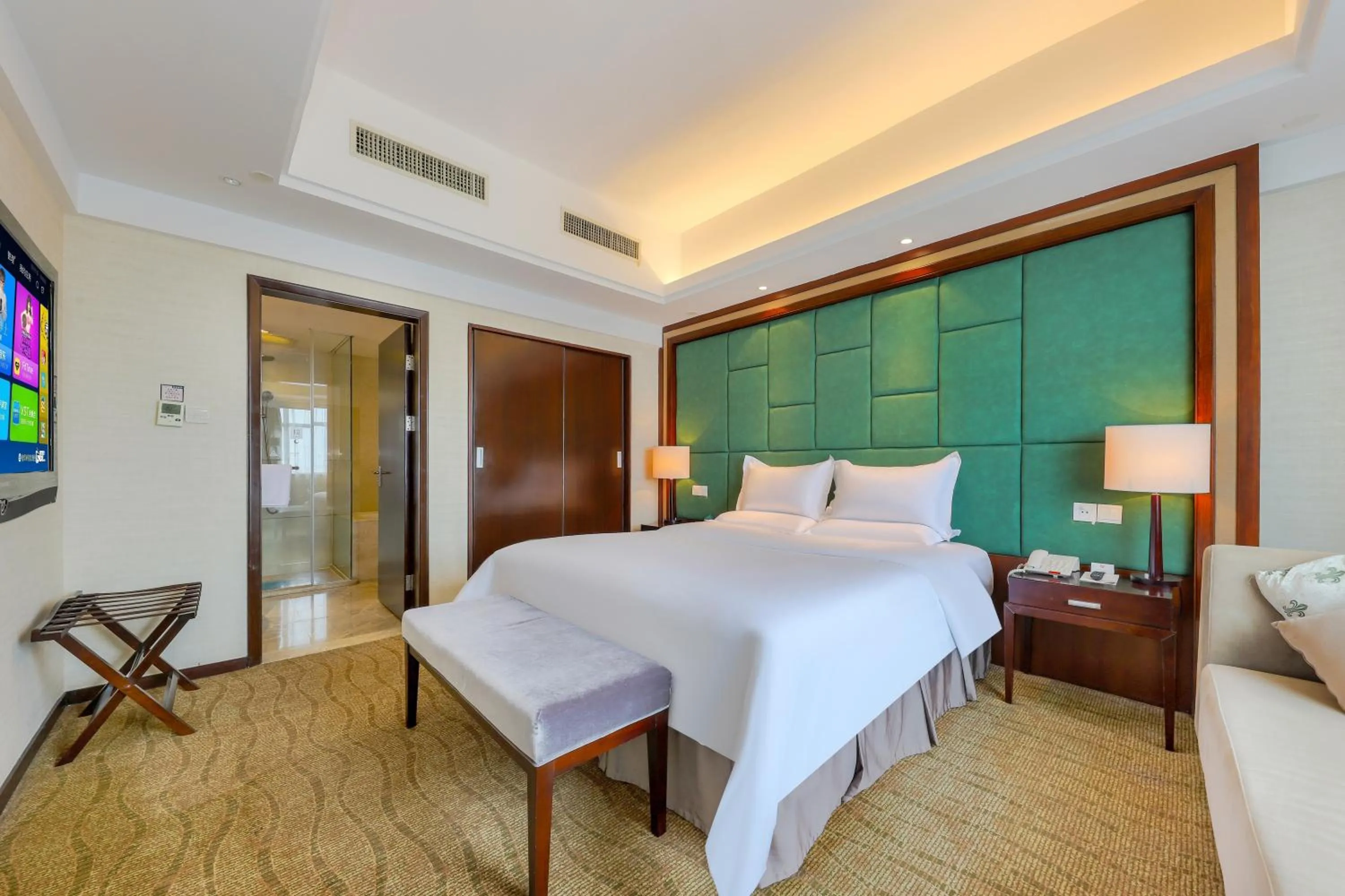 Bed in Zhengzhou Yuehai Hotel