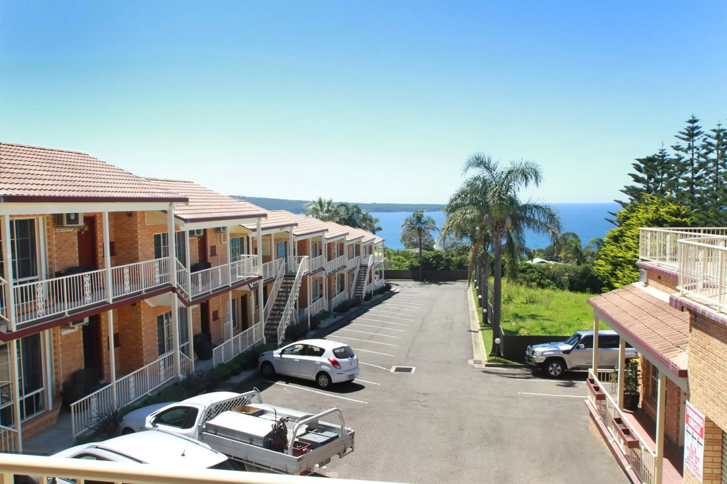 Property building in Twofold Bay Motor Inn