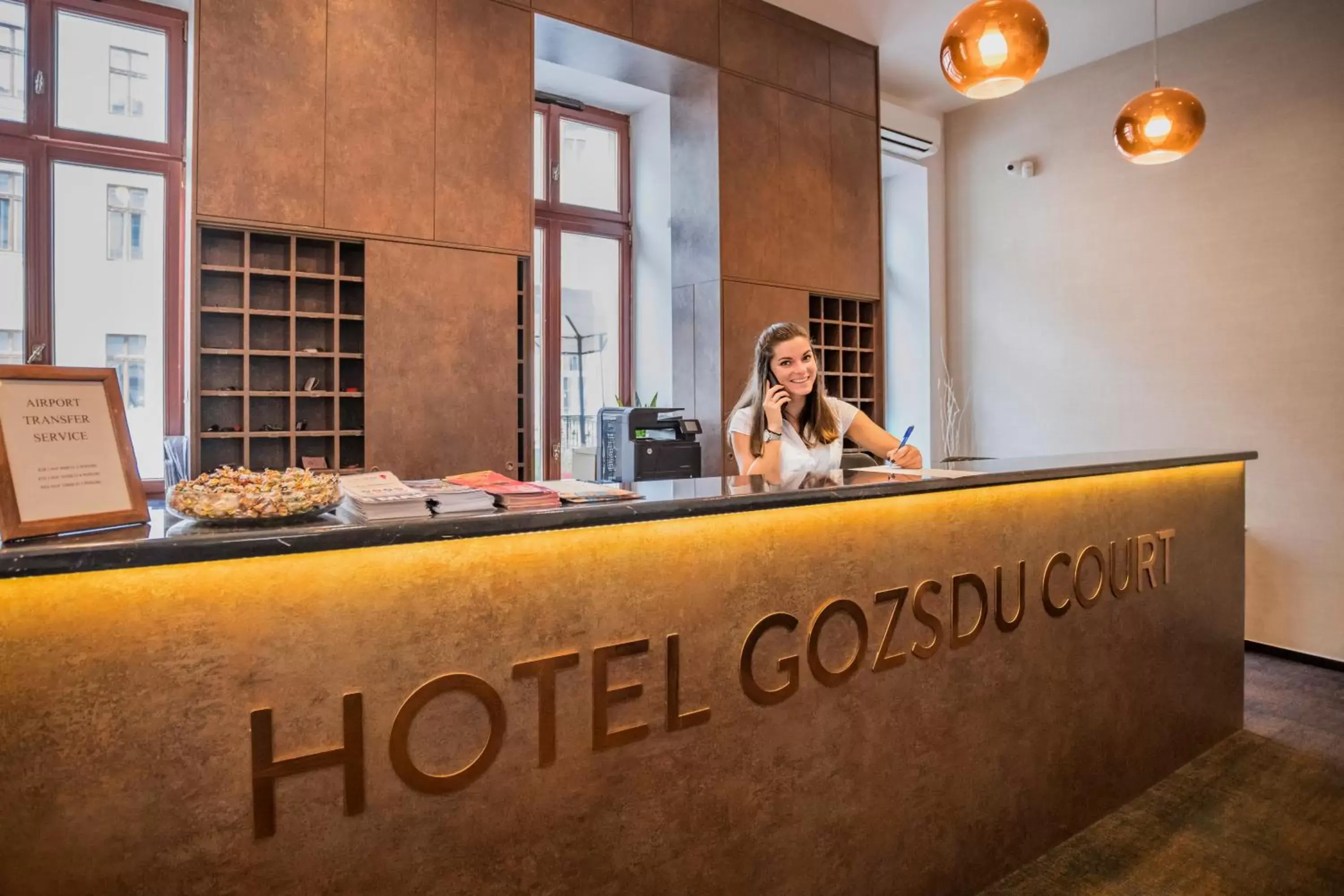 Property building, Lobby/Reception in Hotel Gozsdu Court