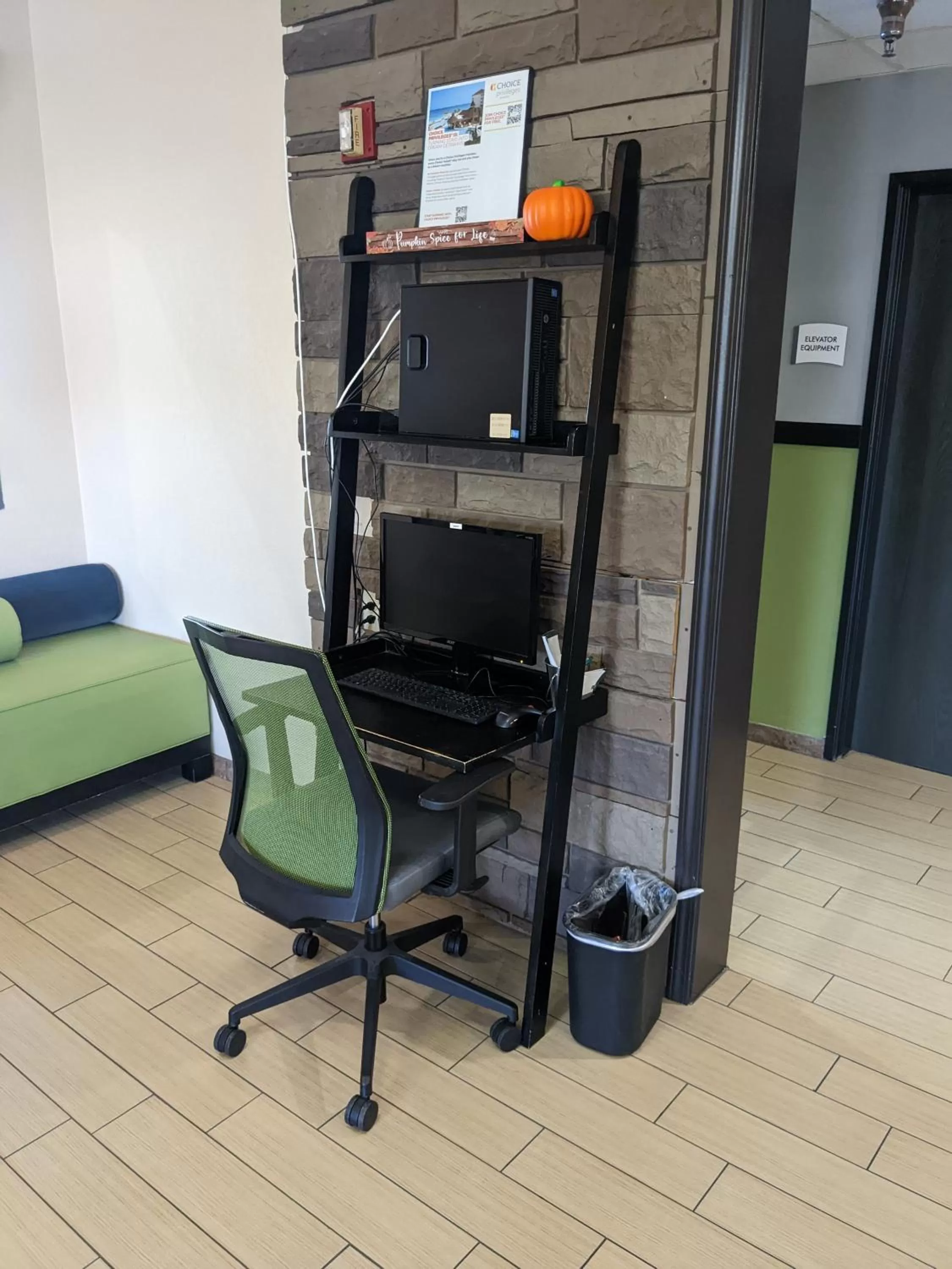 Business facilities in Quality Inn & Suites Delaware South