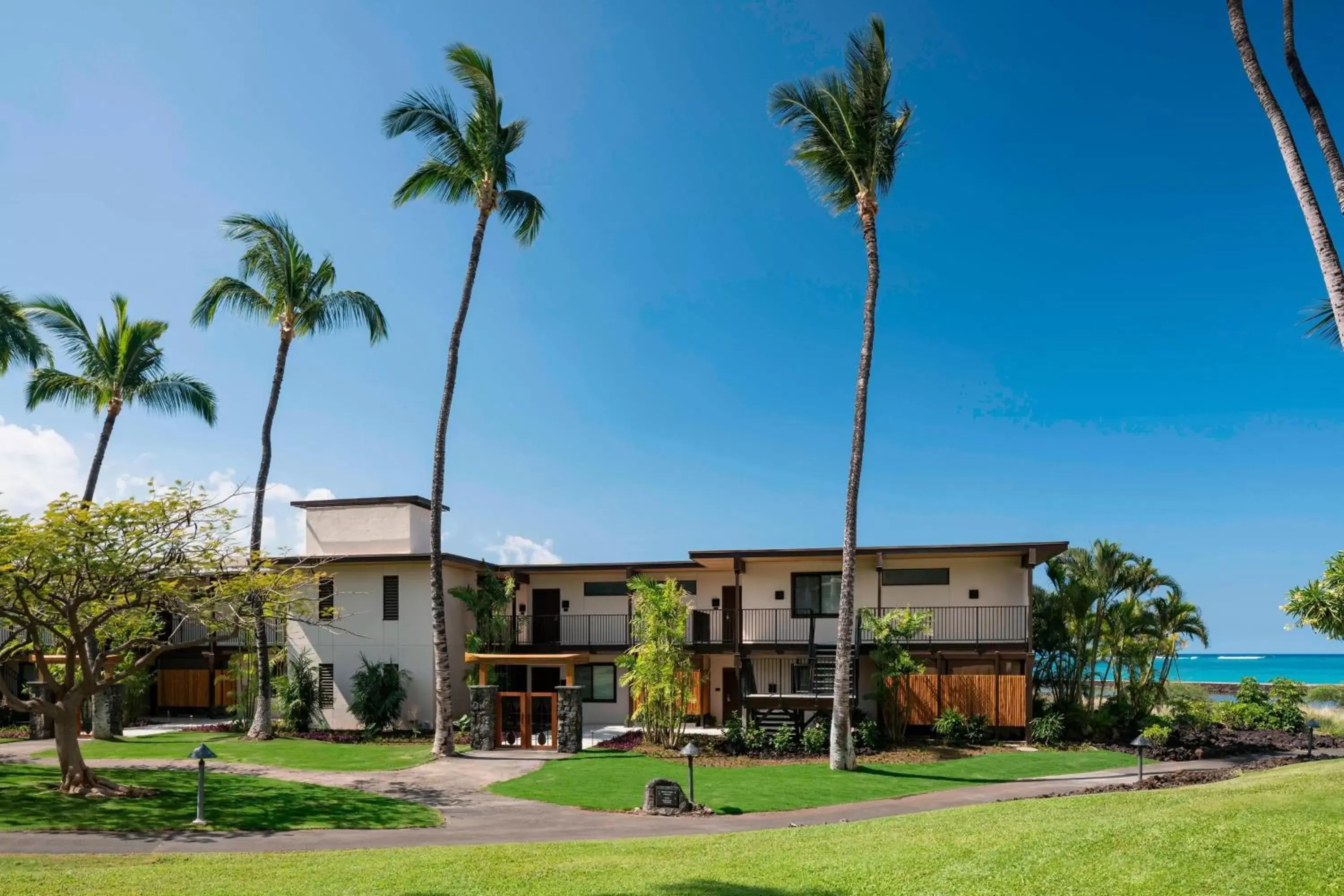 Property Building in Waikoloa Beach Marriott Resort & Spa