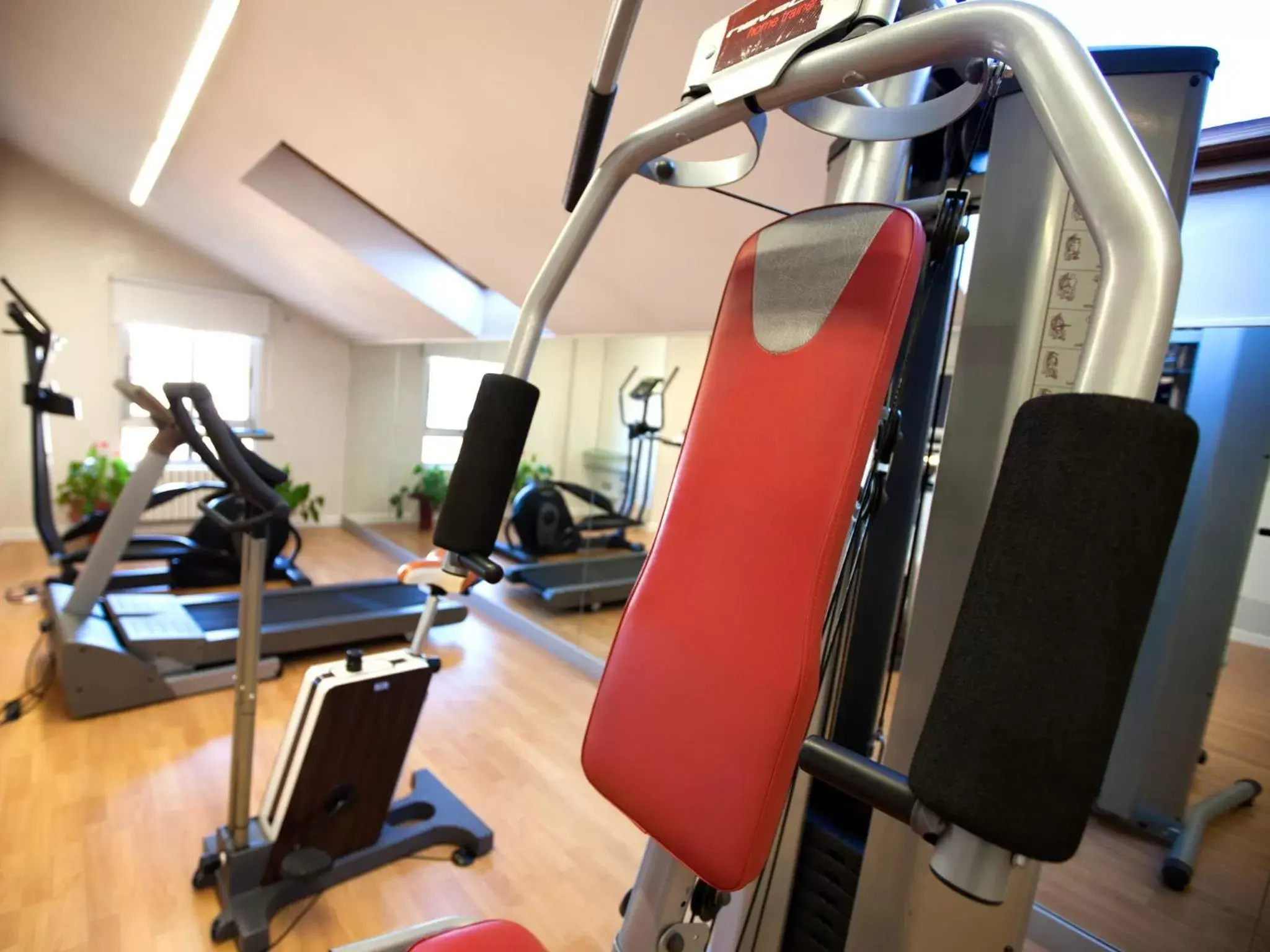 Fitness centre/facilities in Hotel Alfonso VIII Fitness centre/facilities in Hotel Alfonso VIII
