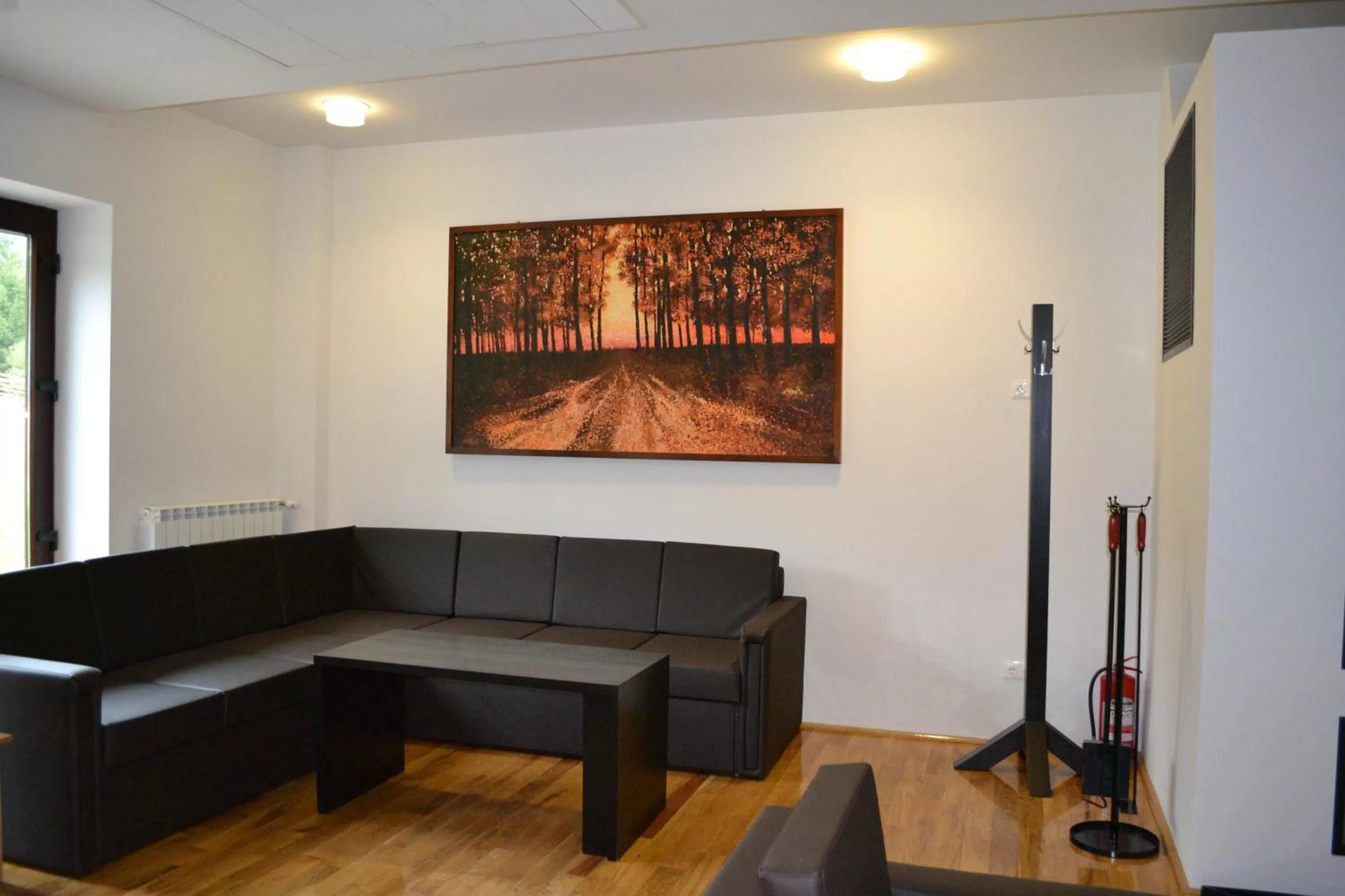 Restaurant/places to eat in Mountain-Rest Pension