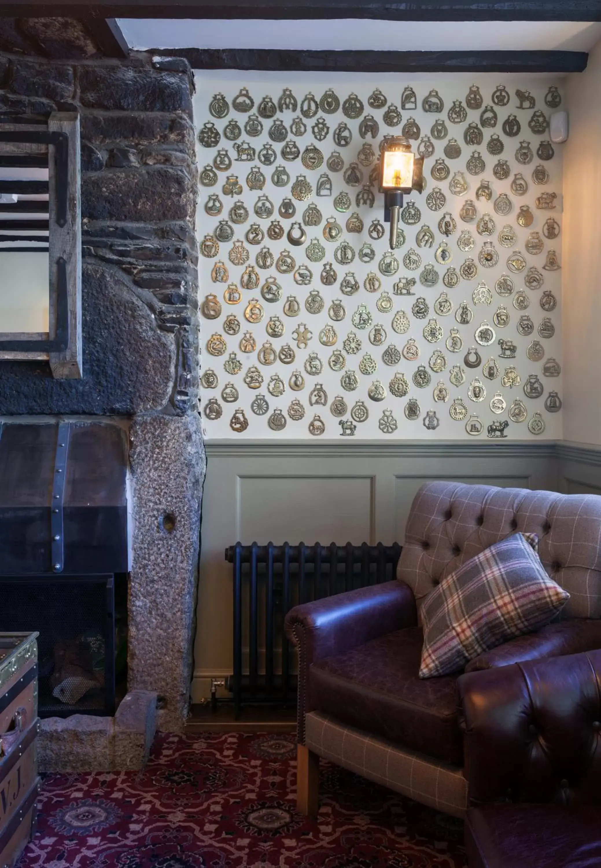 Lounge or bar, Seating Area in The White Hart Hotel Wetherspoon