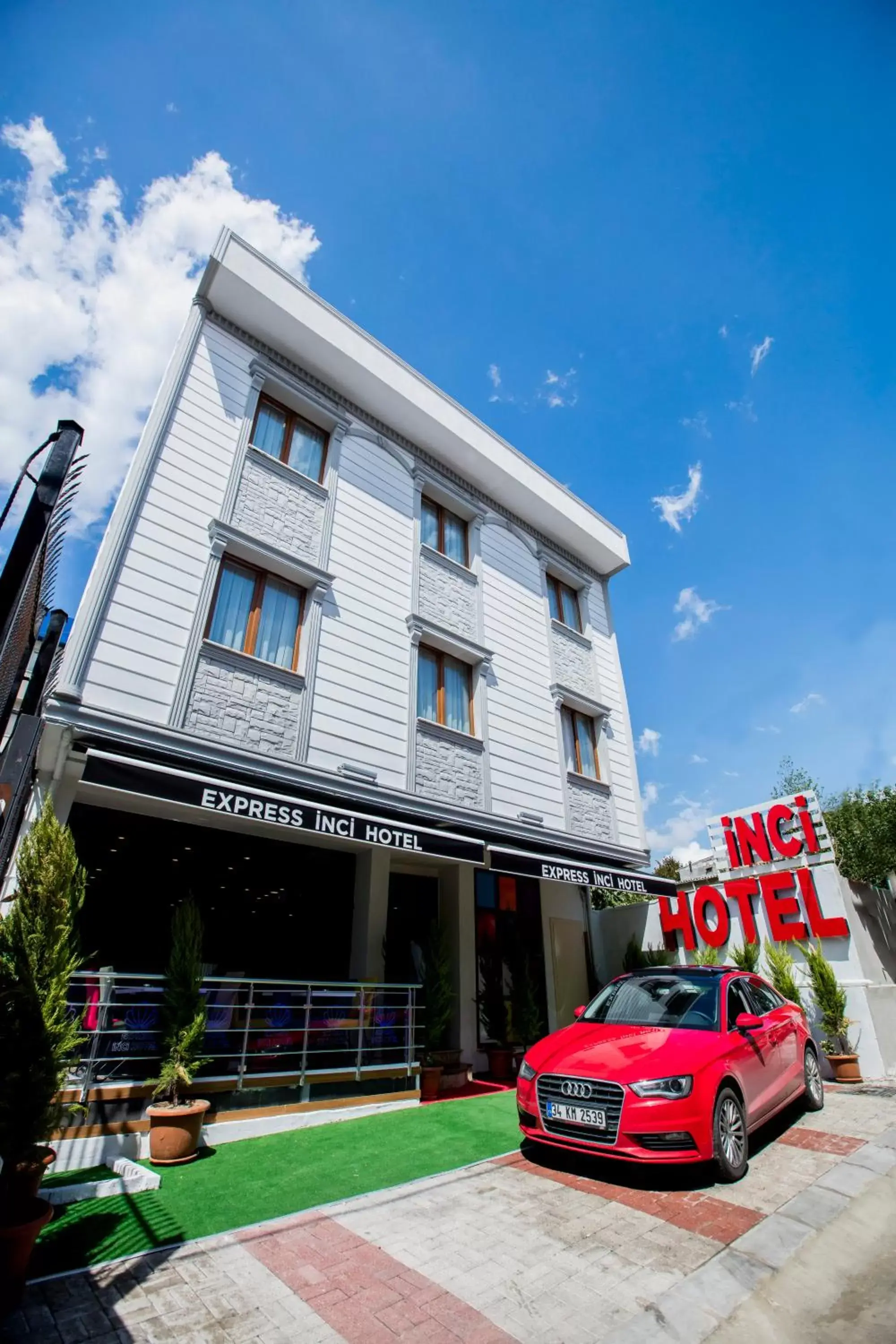 Property Building in Express İnci Hotel