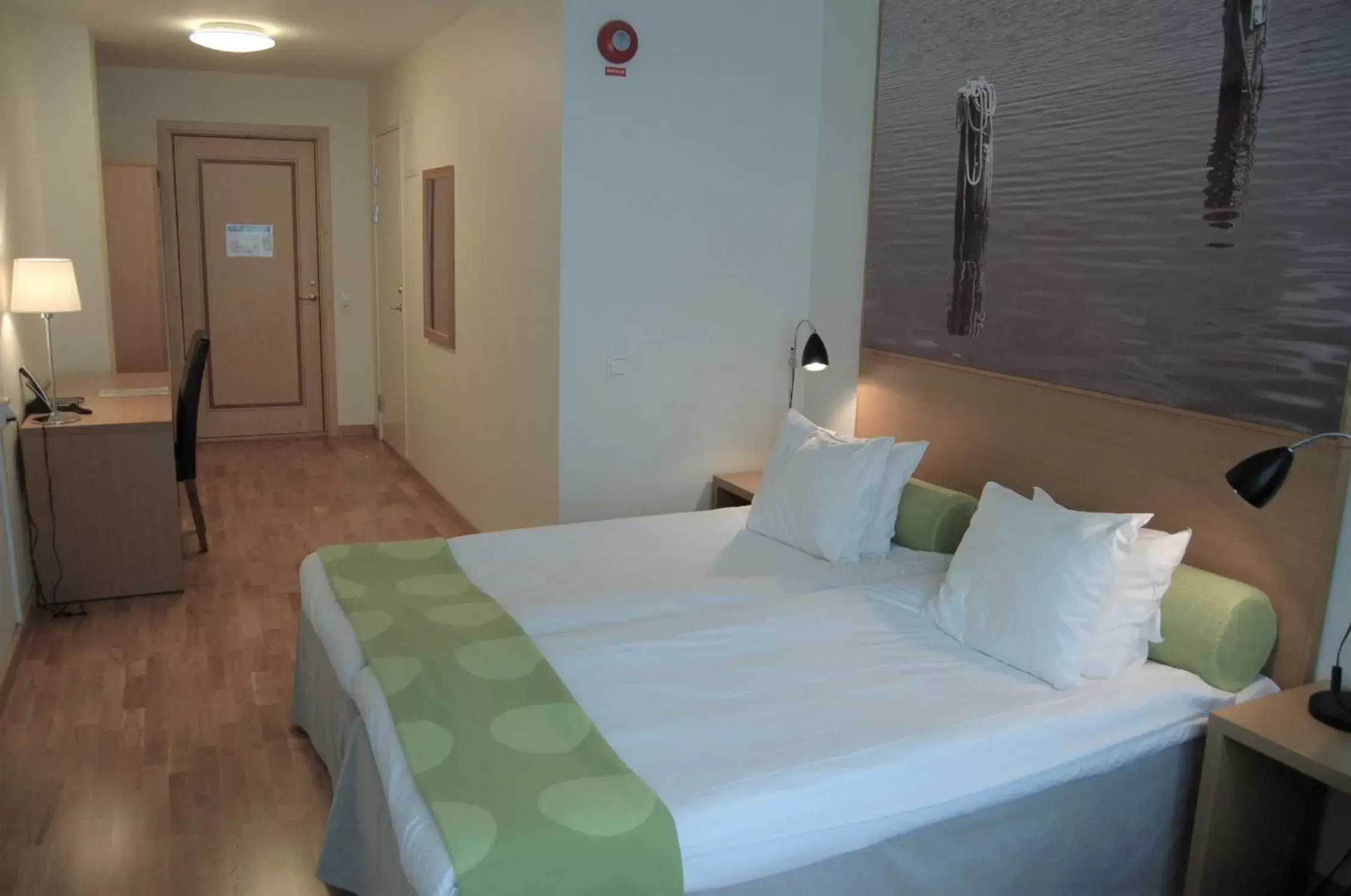 Photo of the whole room, Bed in Sure Hotel by Best Western City Jonkoping