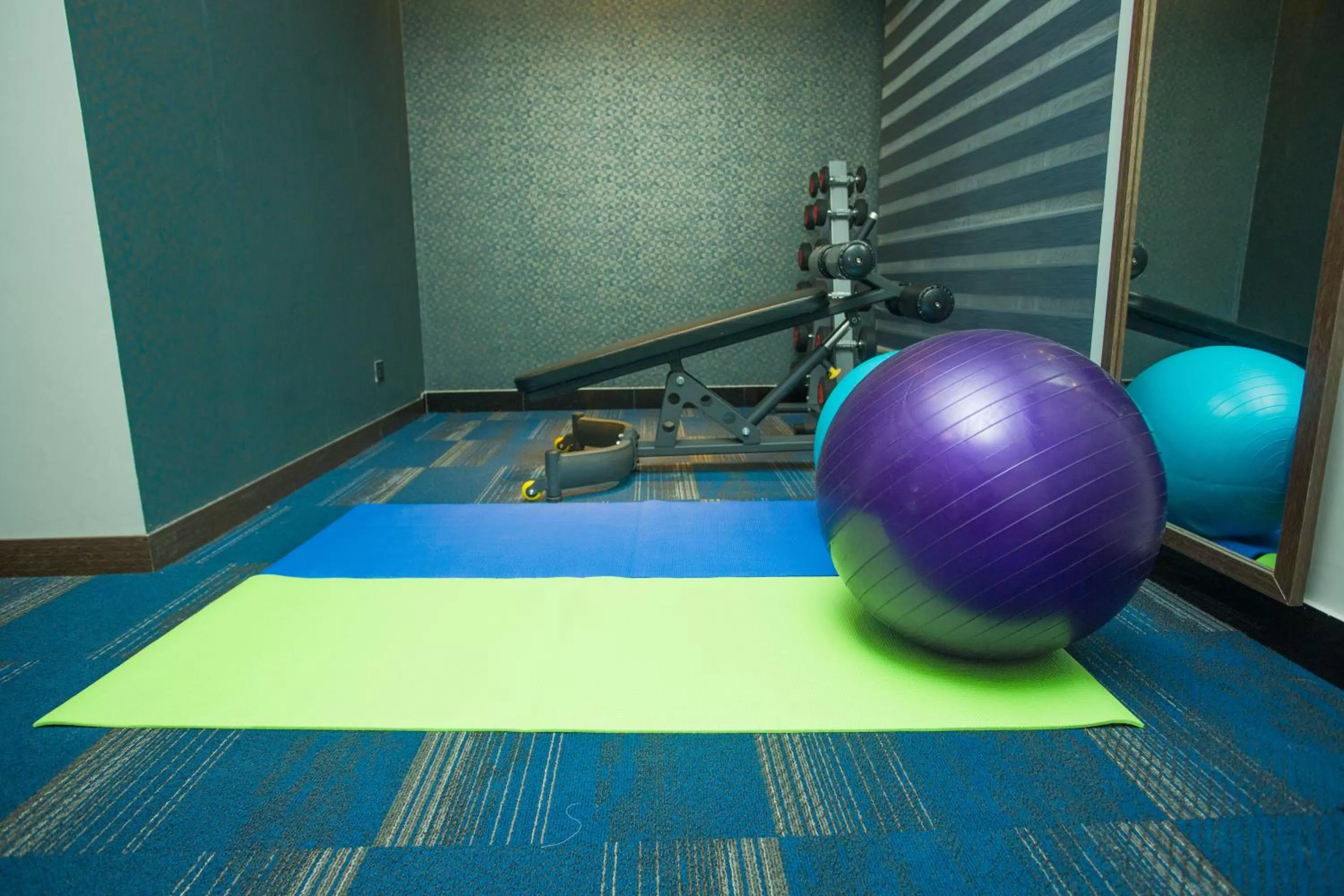 Fitness centre/facilities in Hotel Omni Residency Dhaka