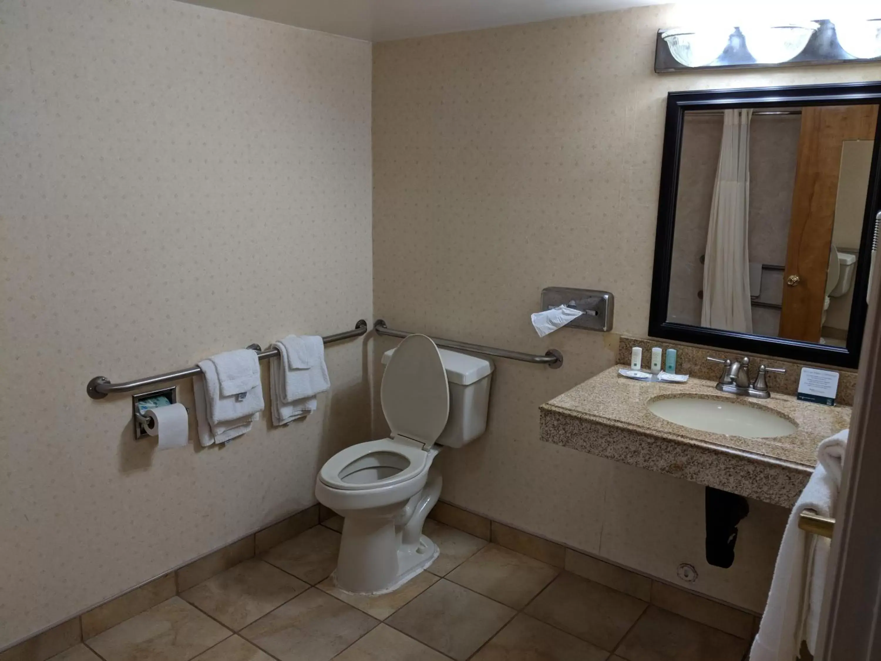Bathroom in Quality Inn Salem - I-81